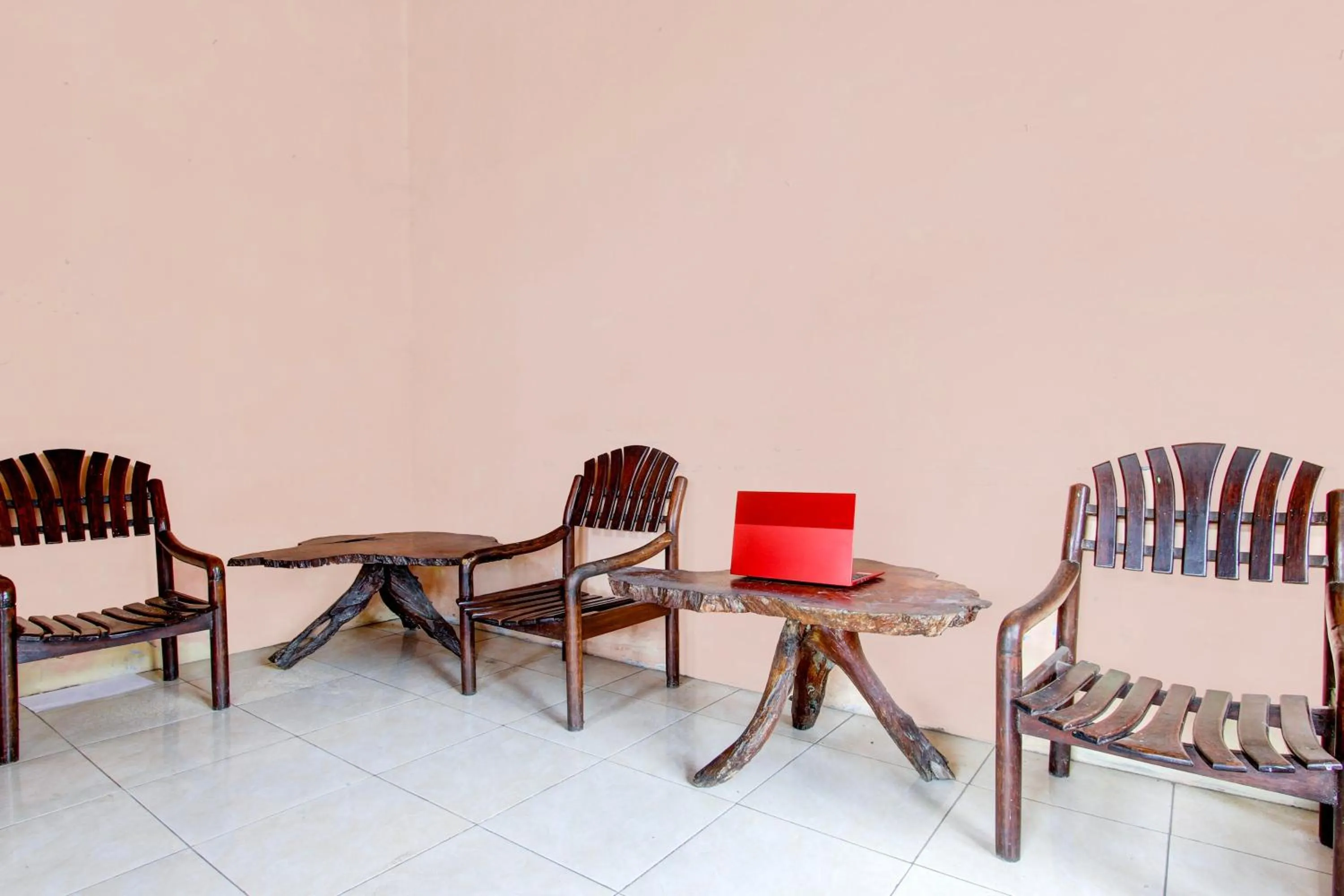 Lobby or reception in Hotel O Homestay Bintang Syariah