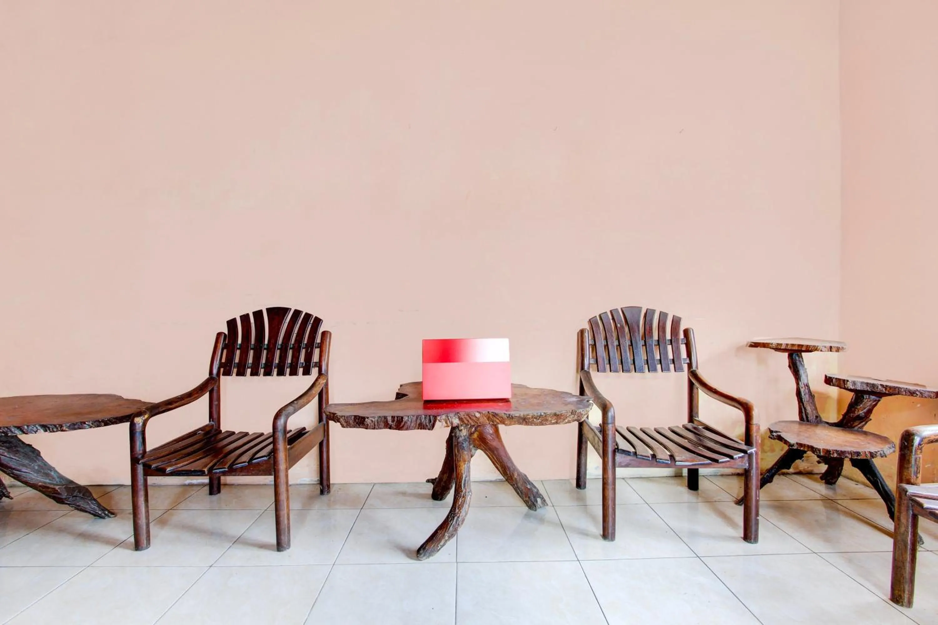 Lobby or reception in Hotel O Homestay Bintang Syariah