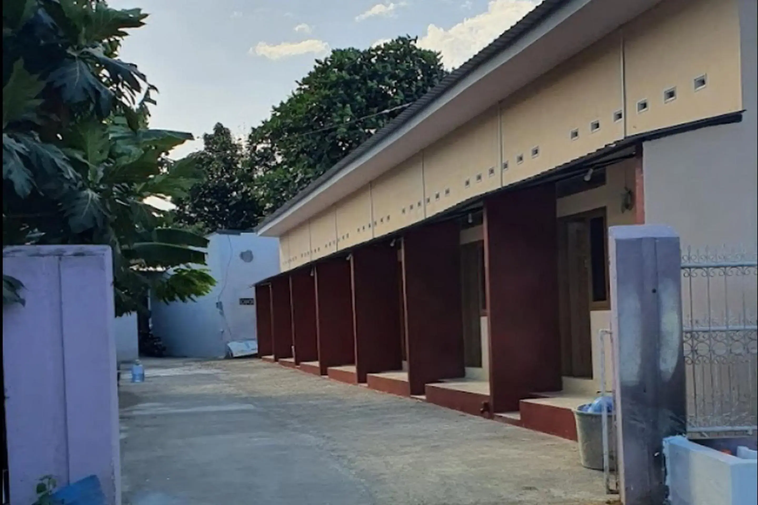 OYO 94015 Kost Alif Near Masjid Jami Nurul Huda OYO 94015 Kost Alif Near Masjid Jami Nurul Huda