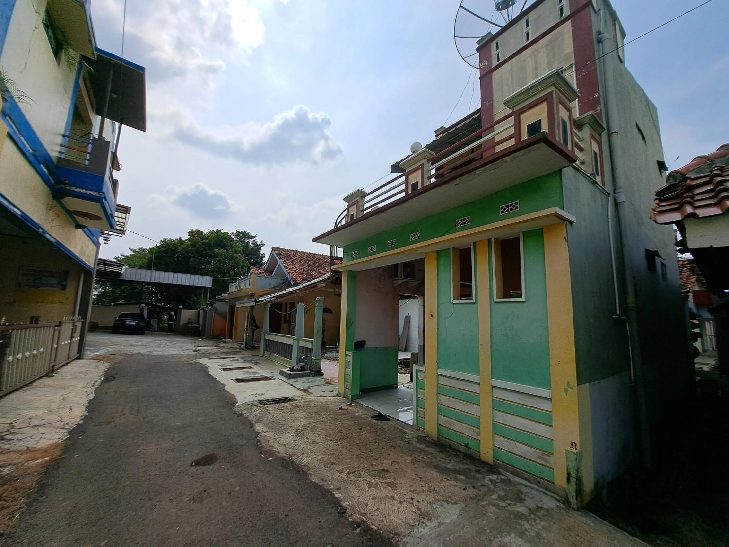 Facade/entrance in Hotel O Jati Guest House