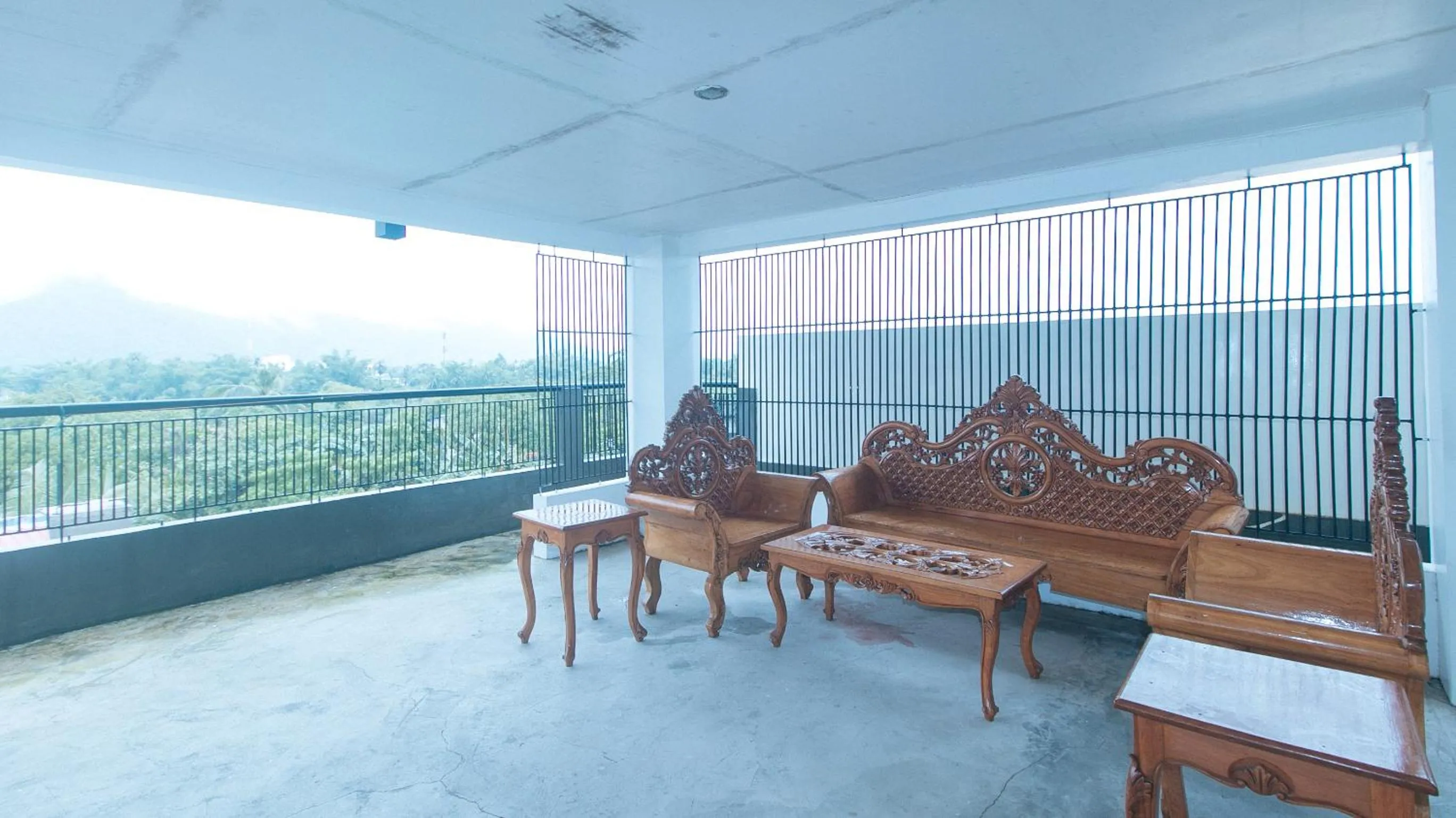 Balcony/Terrace in RedDoorz at Mina's Place 2 Banez Ville Tacloban