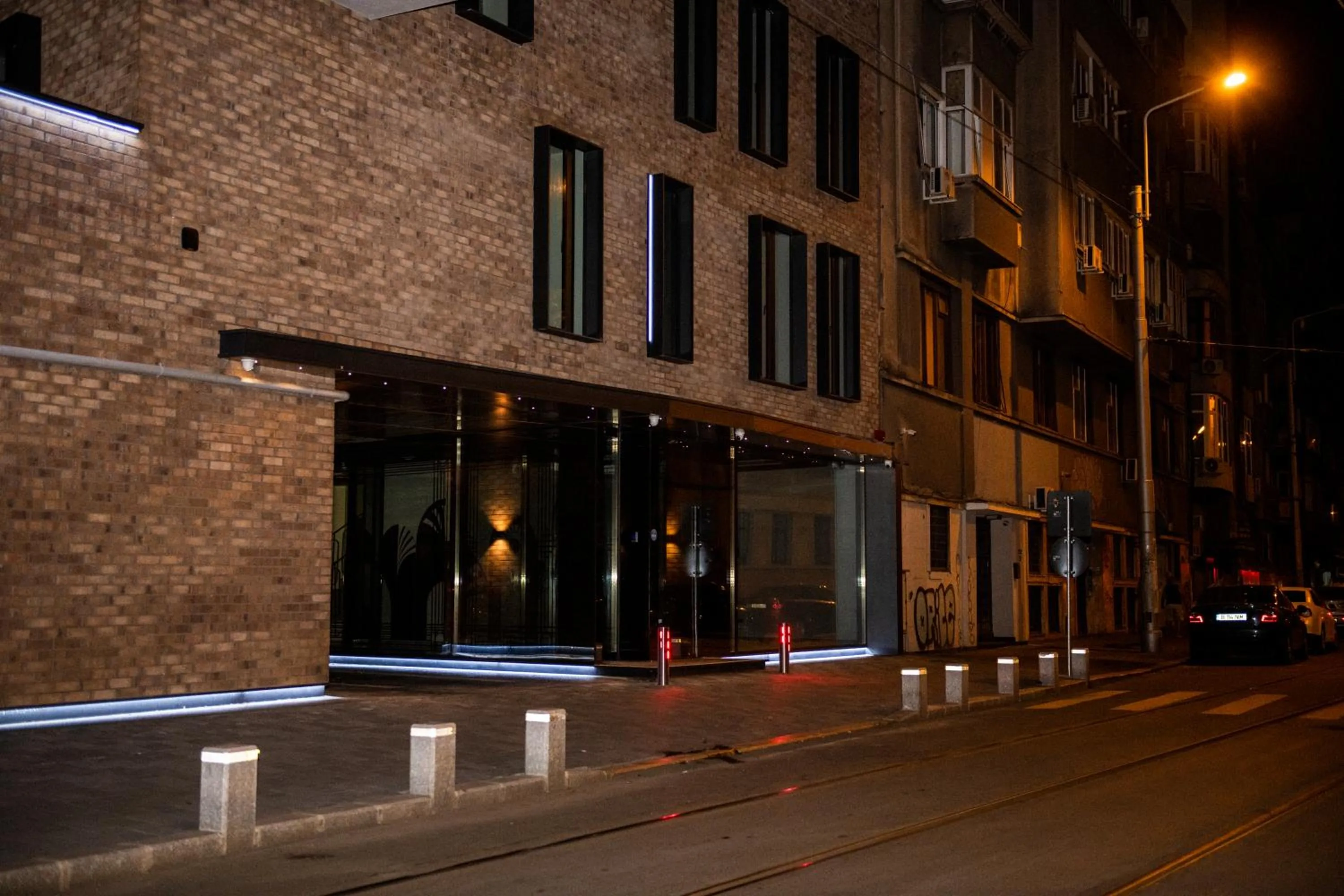 Property building in CM111Apparthotel