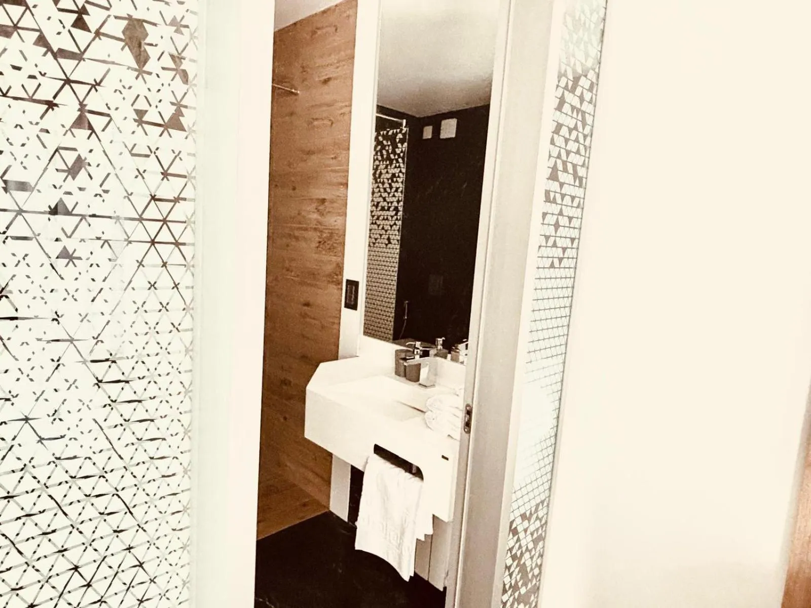 Bathroom in CM111Apparthotel