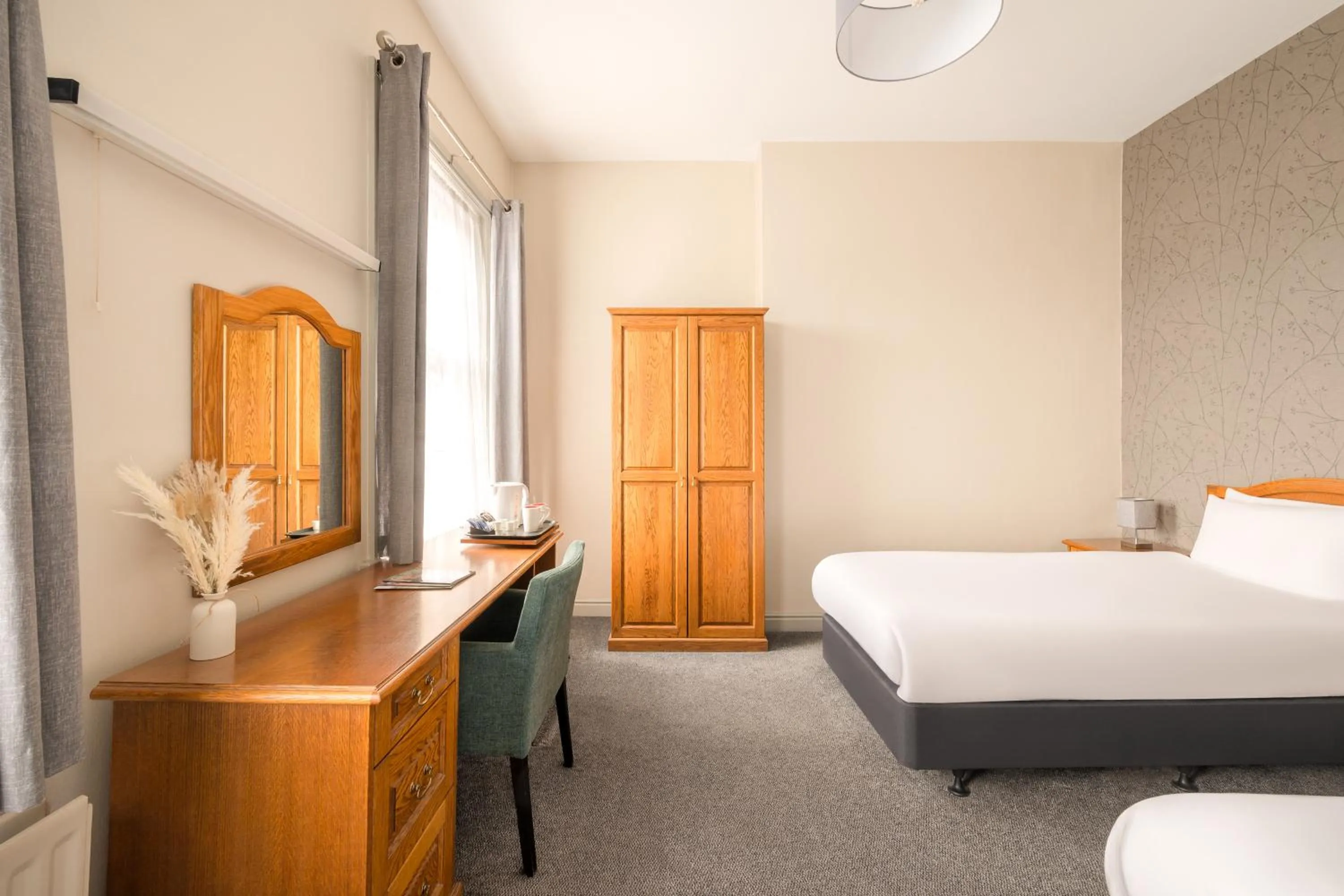 Bedroom, Bed in The County Hotel