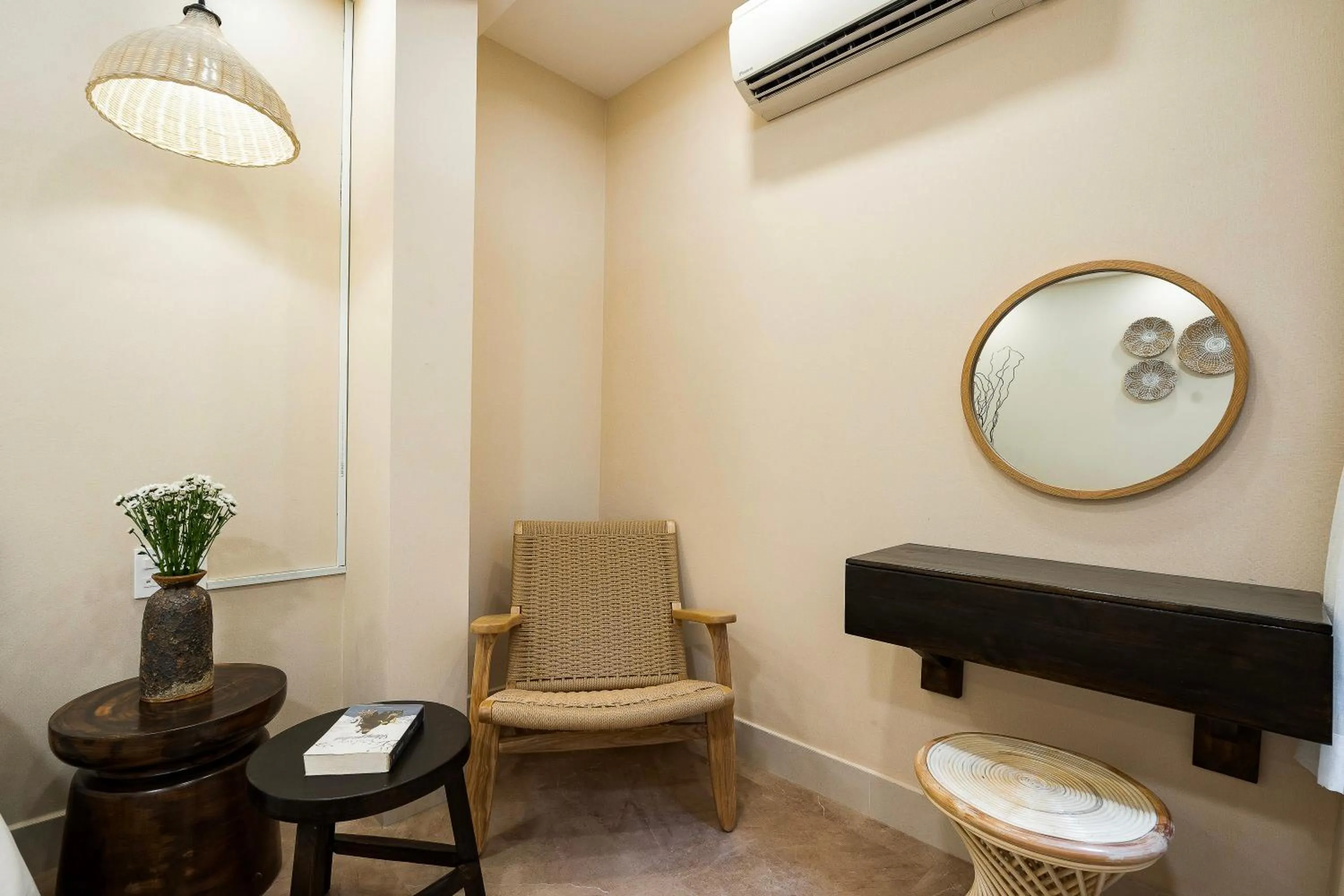 Seating area in HemTouch House