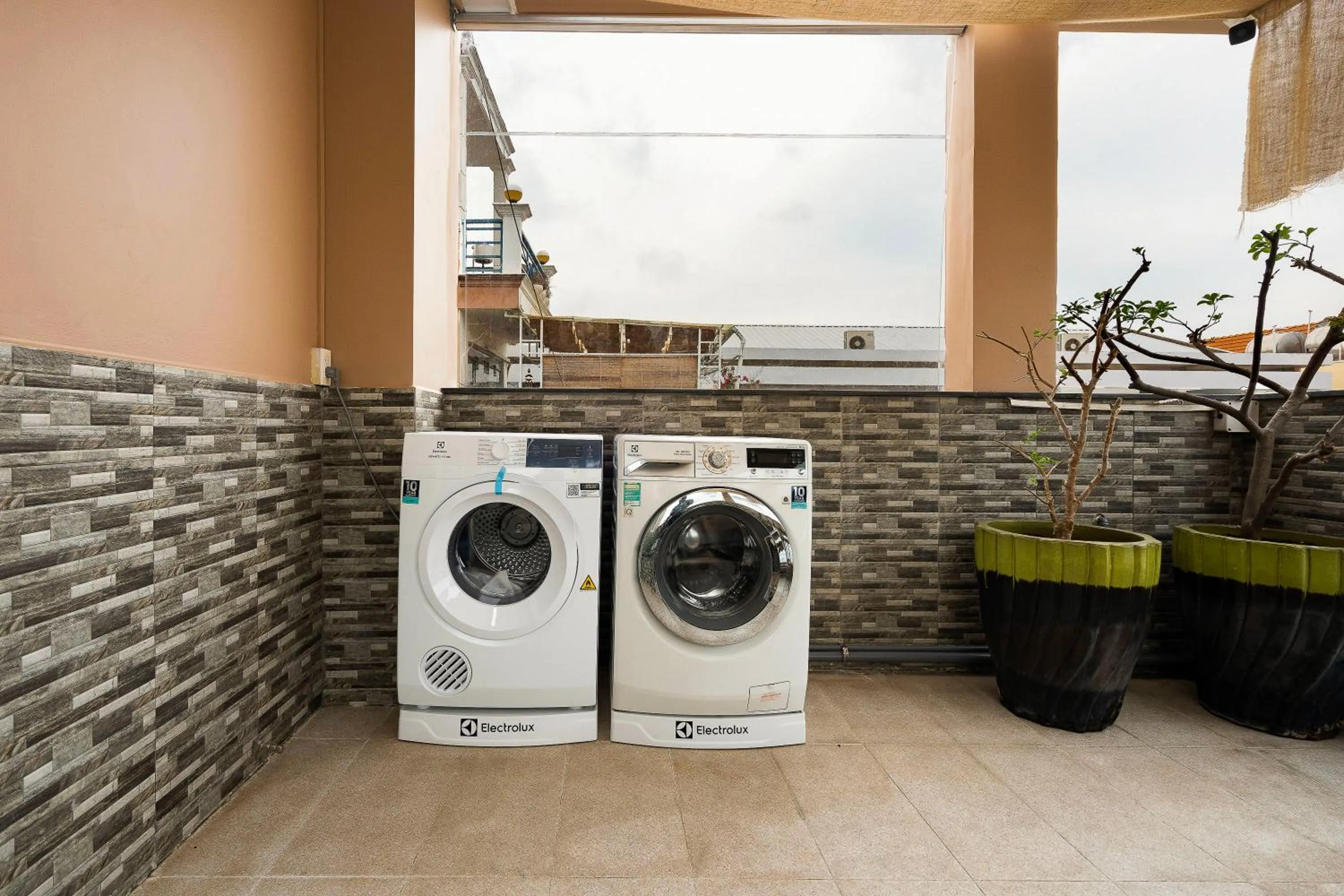 washing machine in HemTouch House