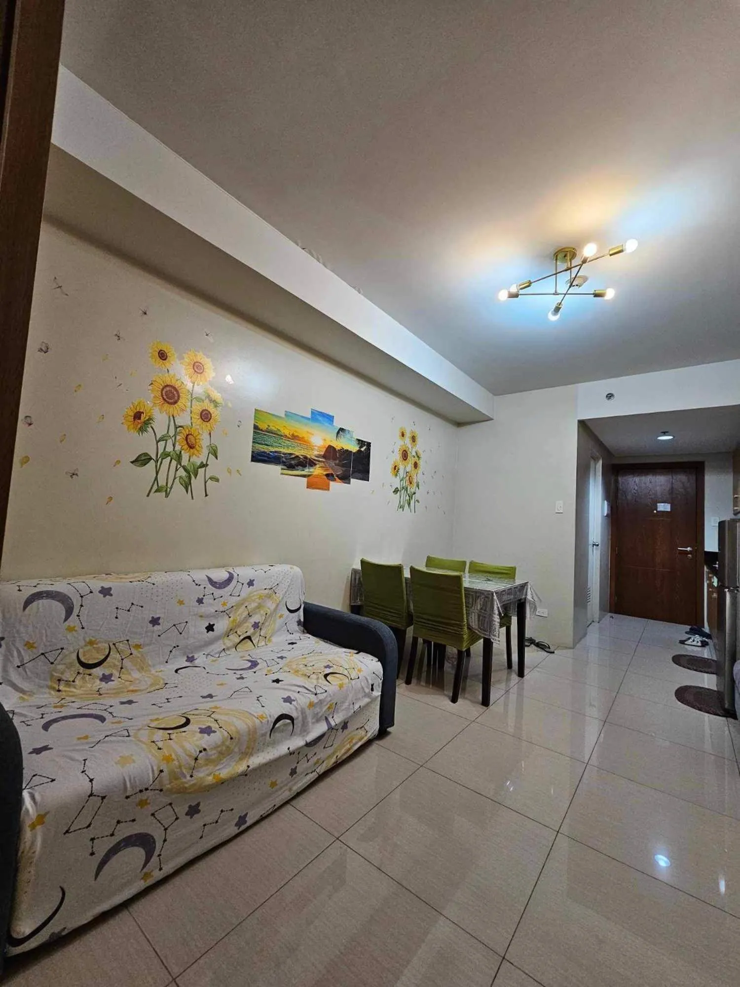 Living room in Shell Residences MOA Manila Jona