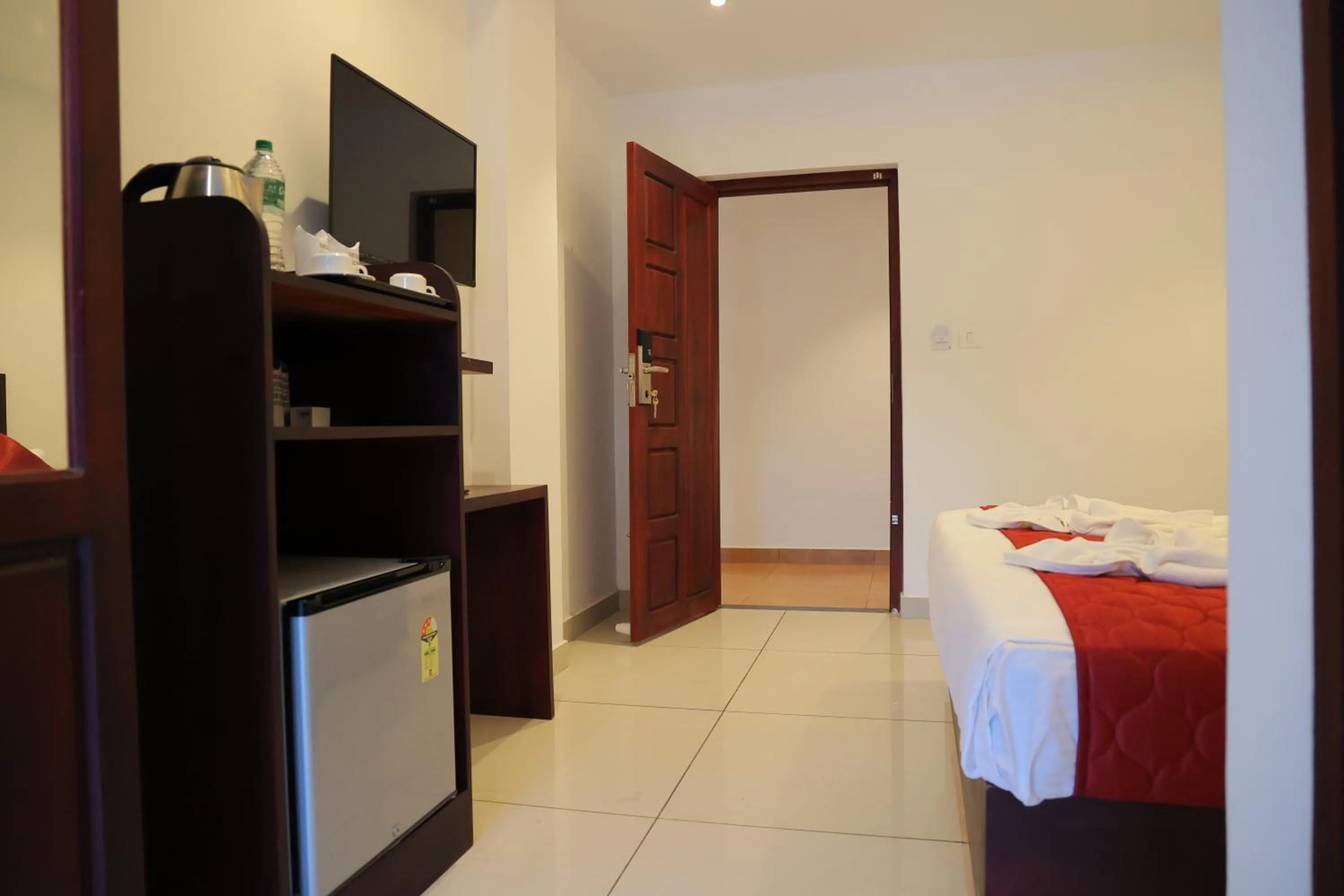 Kitchen or kitchenette, Bed in Spring Valley Resort