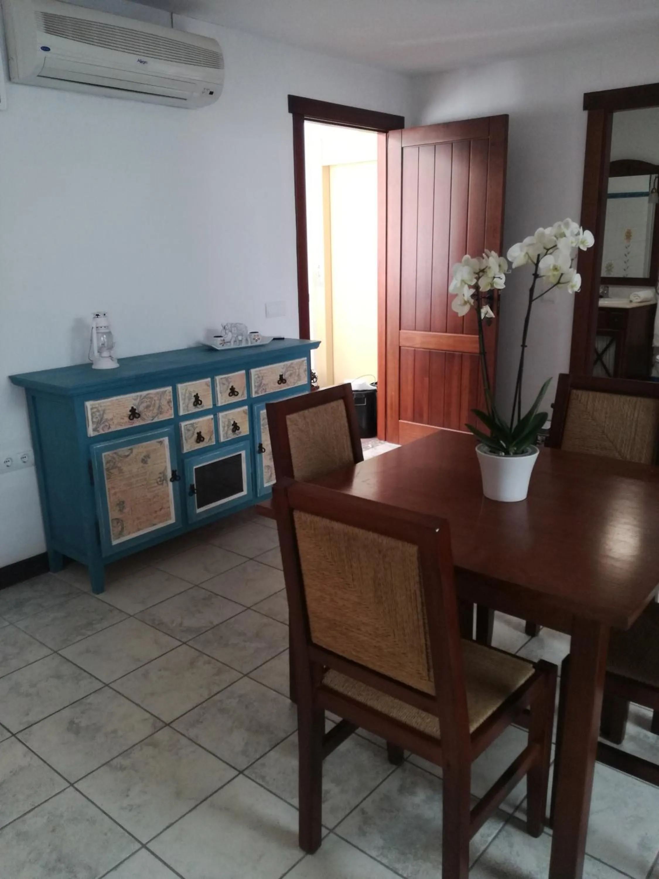 Dining area in Hotel Al-Andalus
