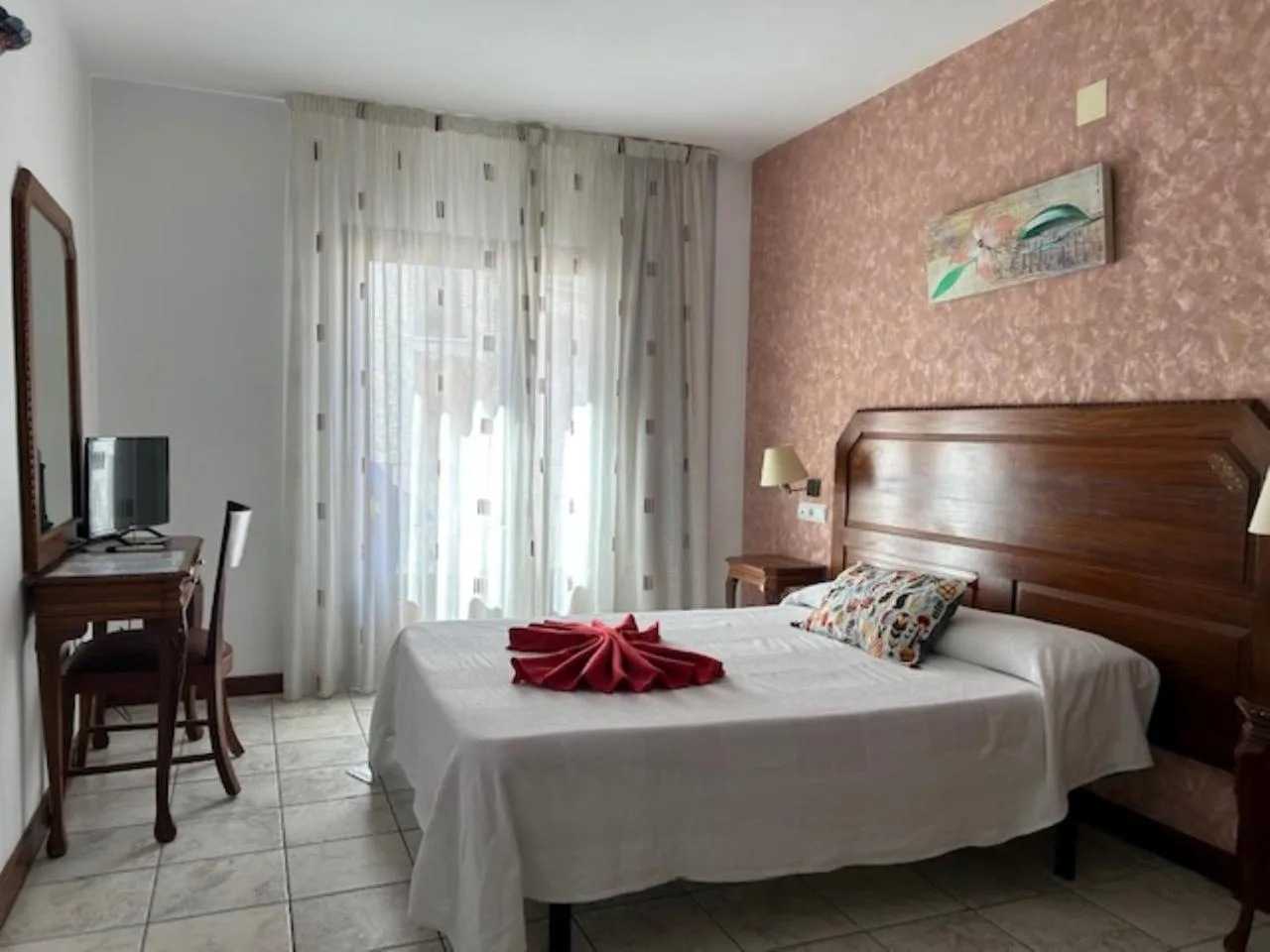 Bedroom in Hotel Al-Andalus