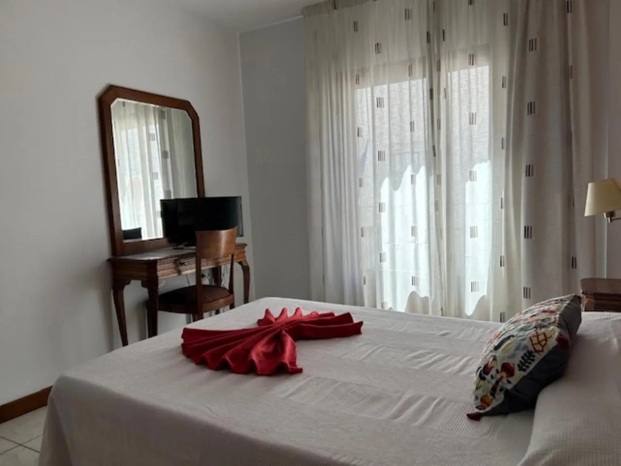 Bedroom in Hotel Al-Andalus