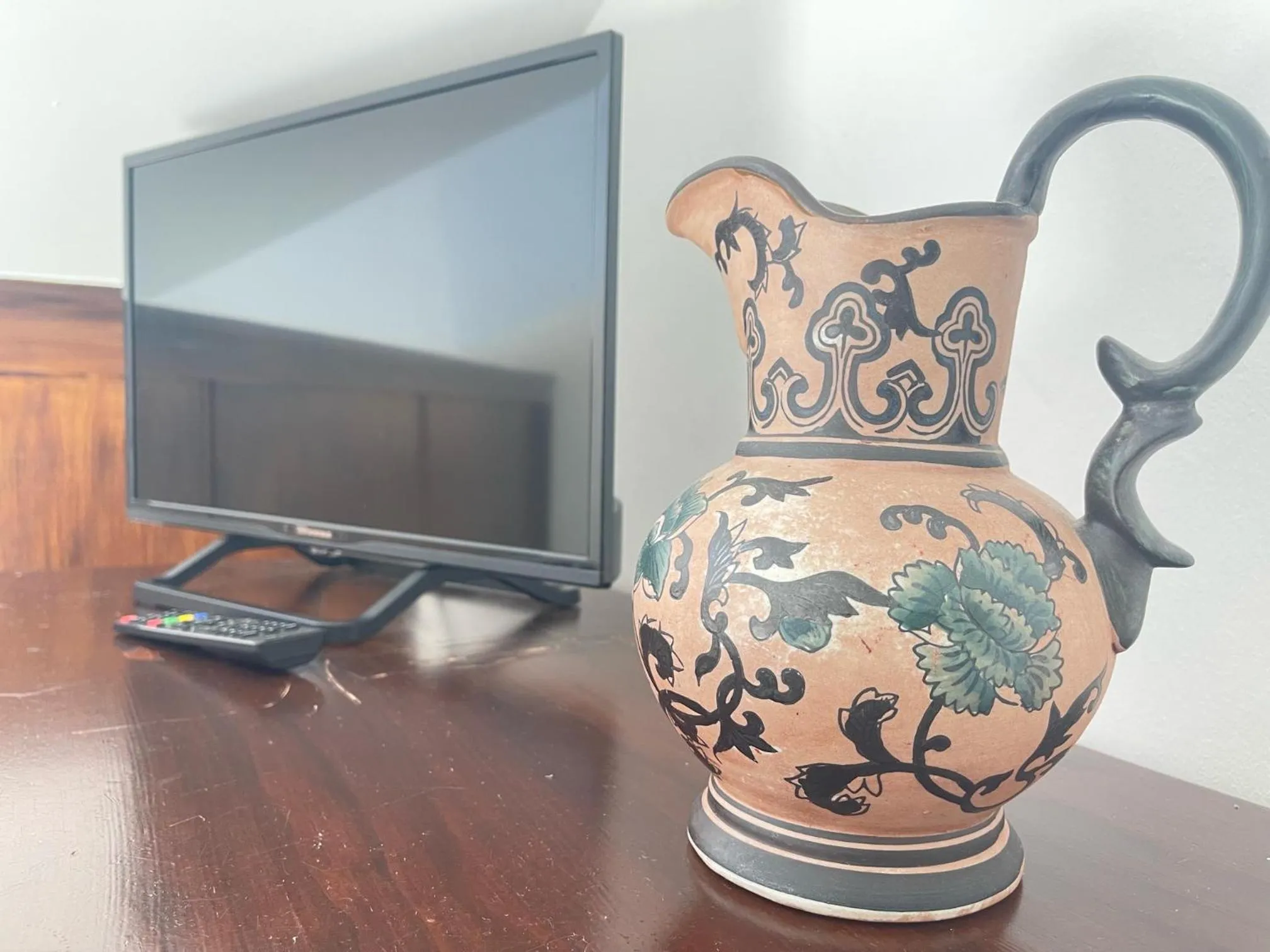 TV and multimedia in Hotel Al-Andalus