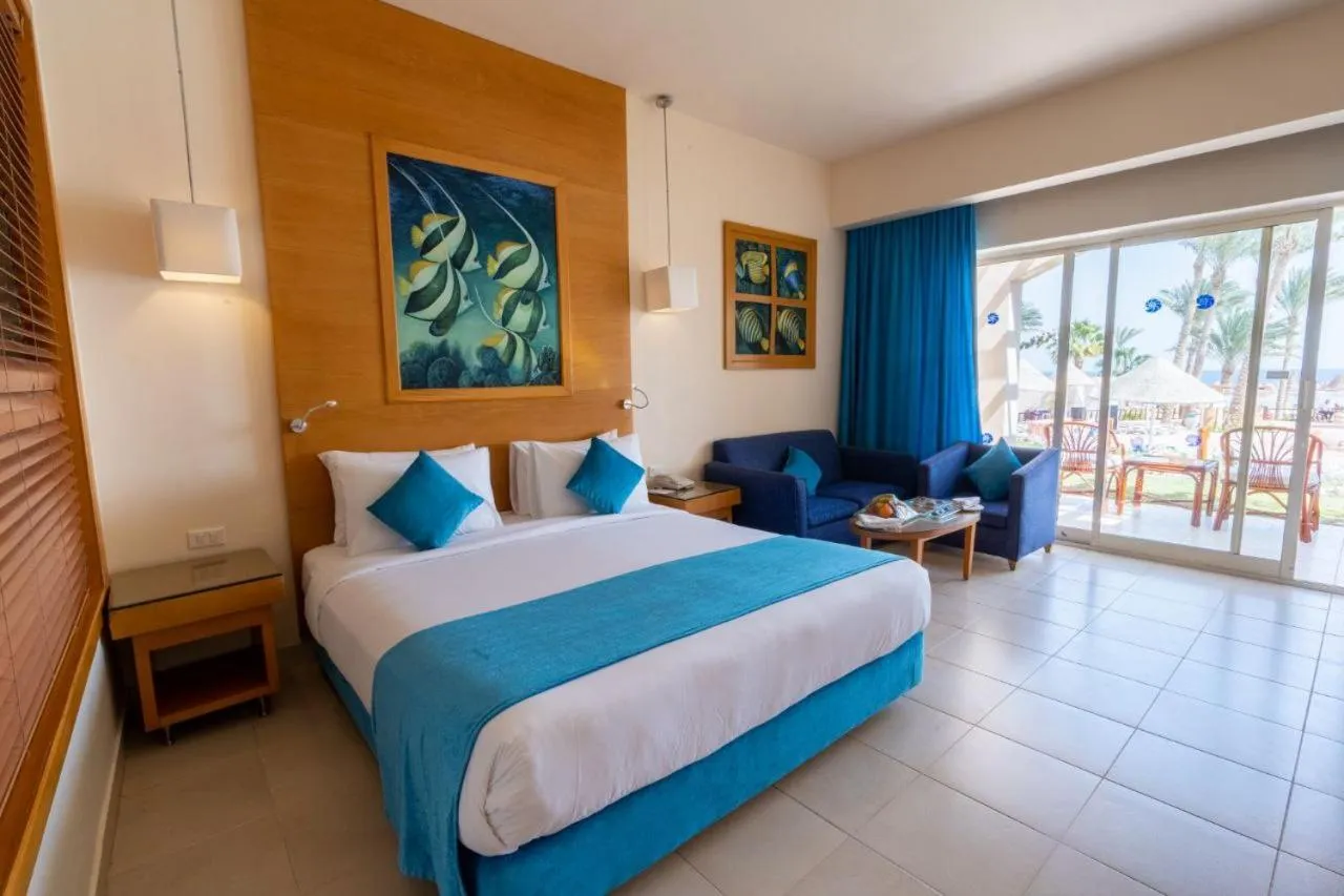 Bed in Parrotel Beach Resorts