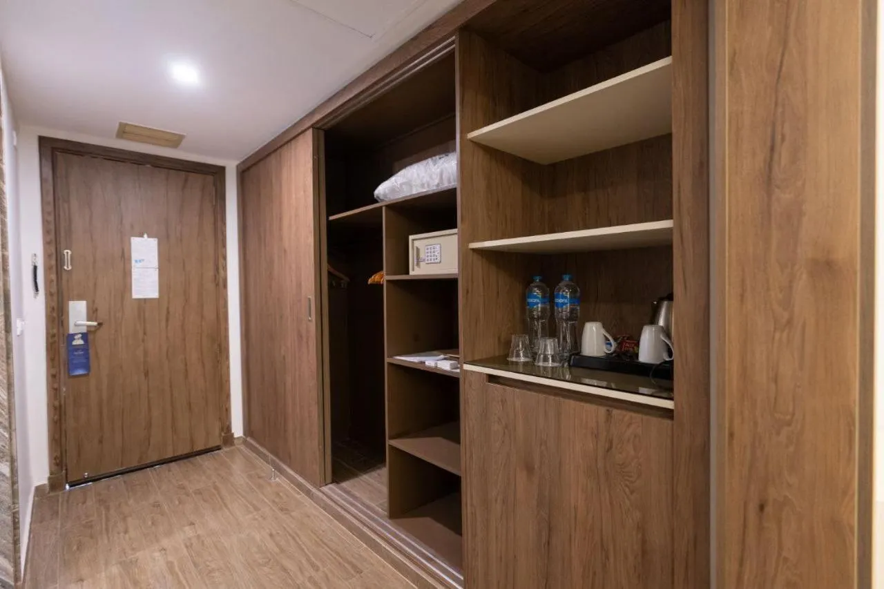 Kitchen/Kitchenette in Parrotel Beach Resorts