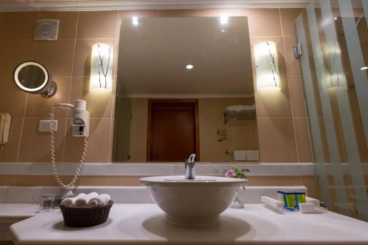 Bathroom in Parrotel Beach Resorts