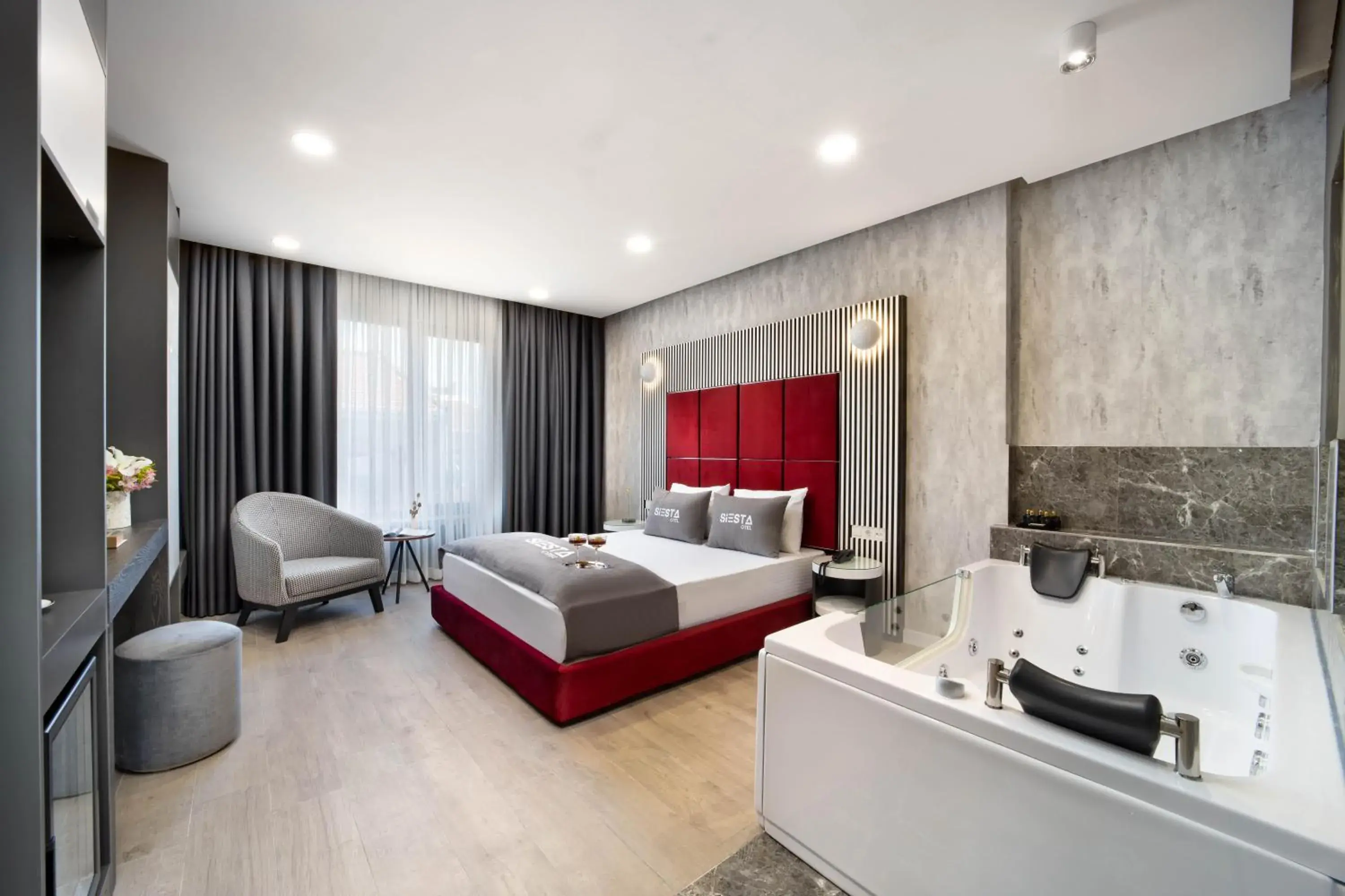 Deluxe Double Room with Bath in Siesta Hotel Bakırköy Deluxe Double Room with Bath in Siesta Hotel Bakırköy