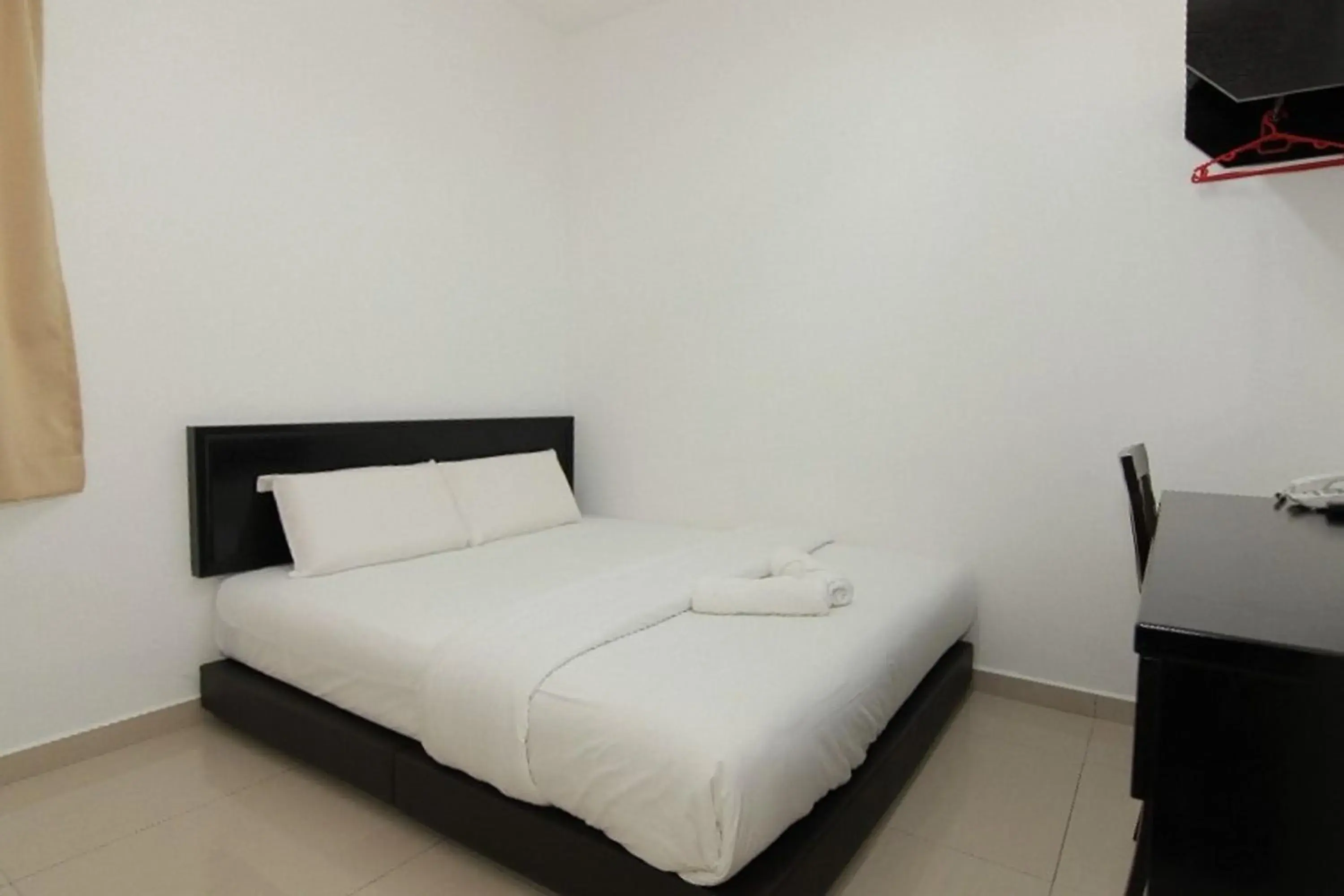 Deluxe Room - single occupancy in Hotel Alam Indi Deluxe Room - single occupancy in Hotel Alam Indi