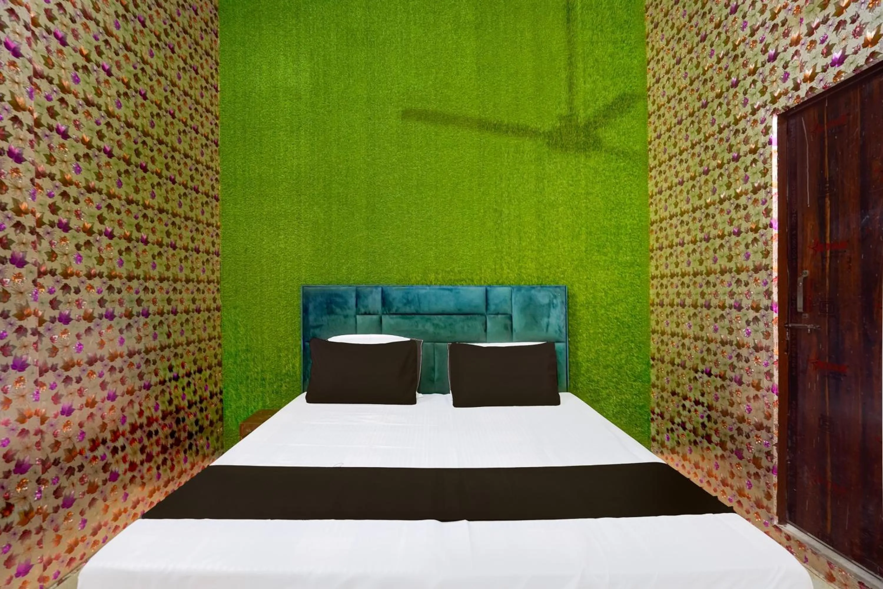 Bedroom, Bed in SPOT ON PARKS HOTEL