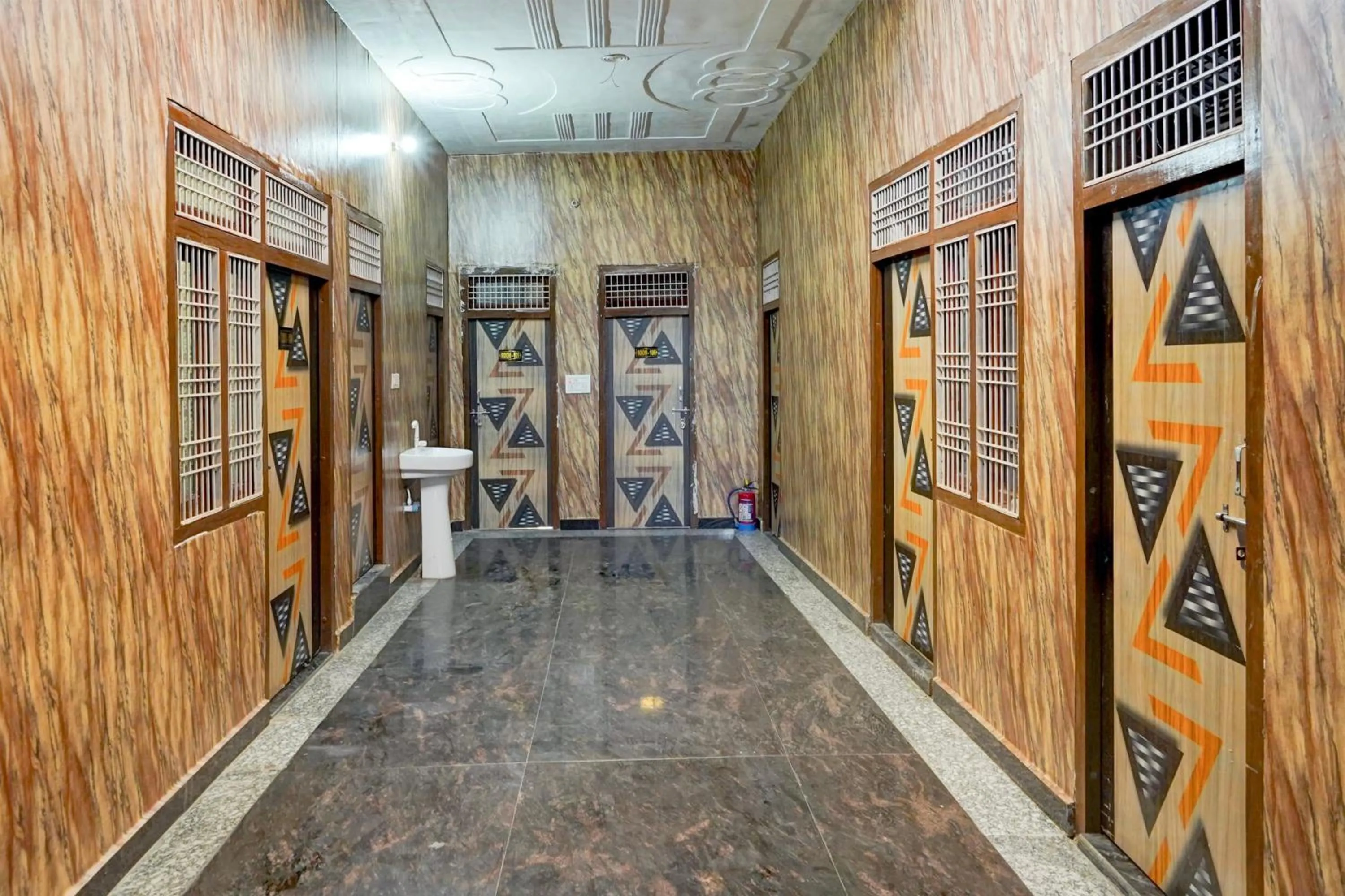 Lobby or reception in SPOT ON PARKS HOTEL