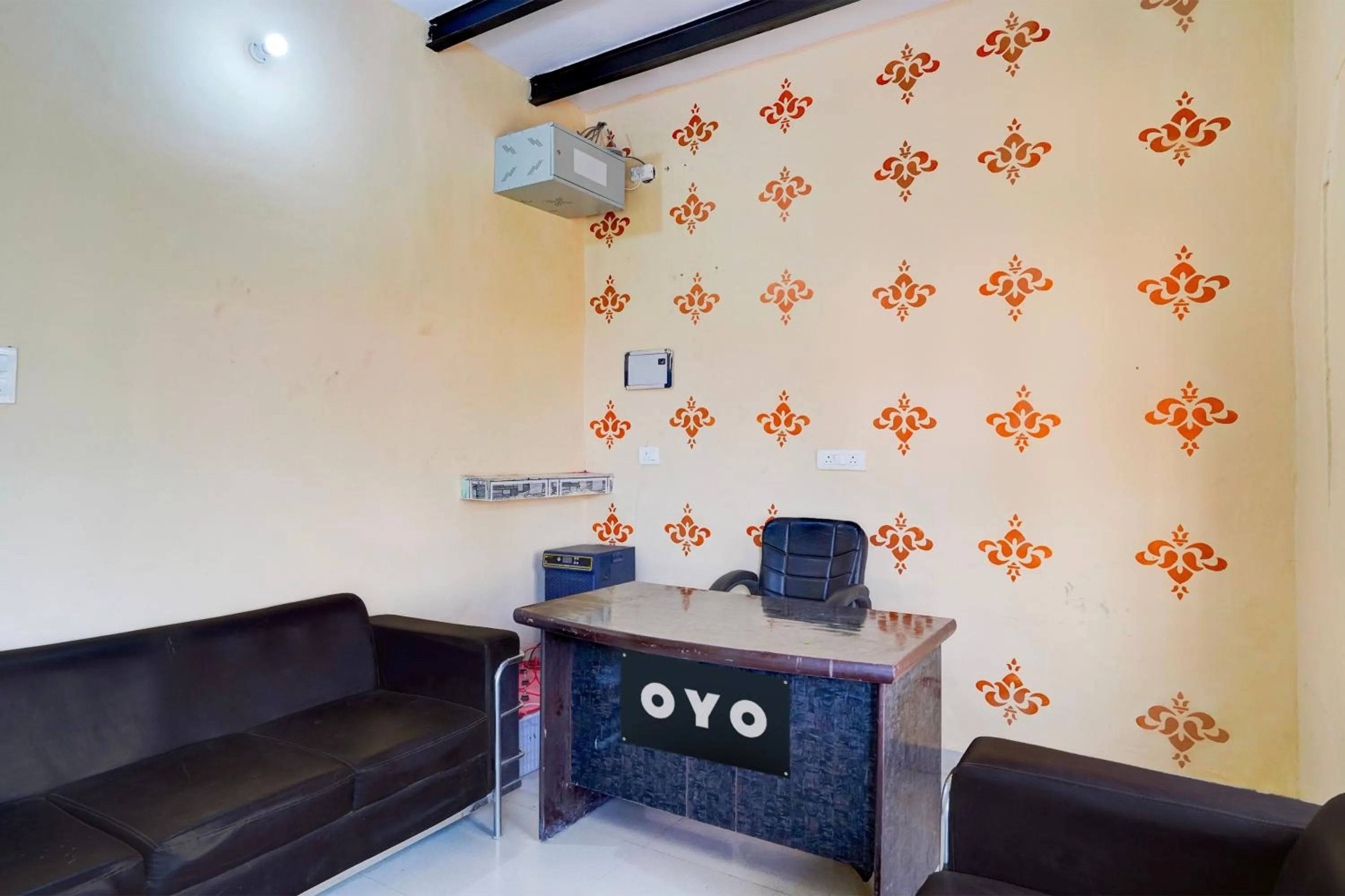 Lobby or reception in Hotel O YAMUNA RESORT