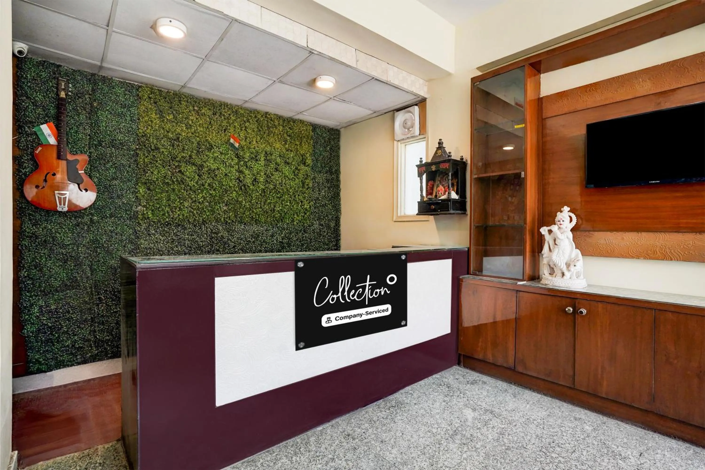 Lobby or reception in Super Collection O Sector 70 Noida