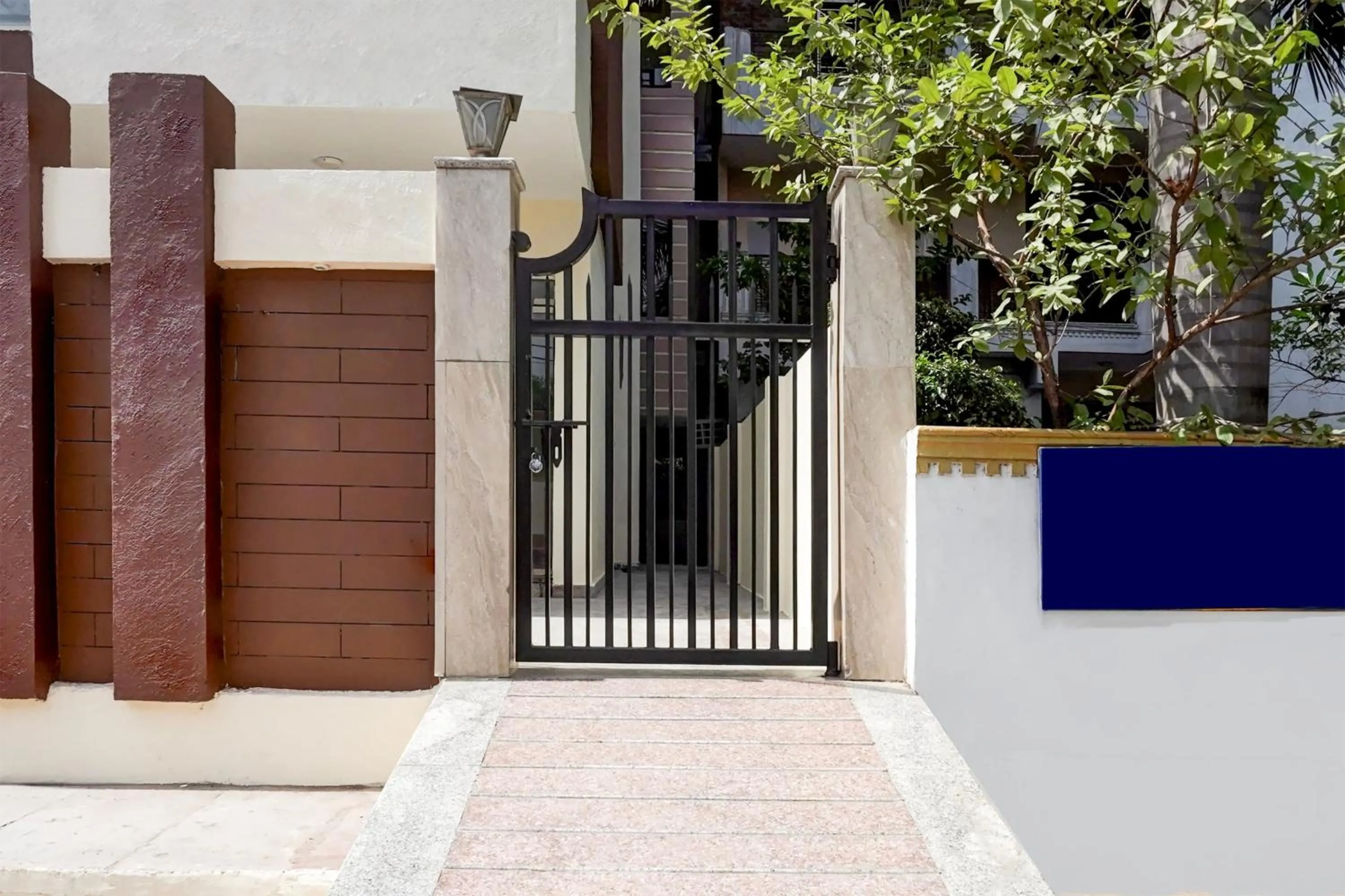 Facade/entrance in Super Collection O Sector 70 Noida