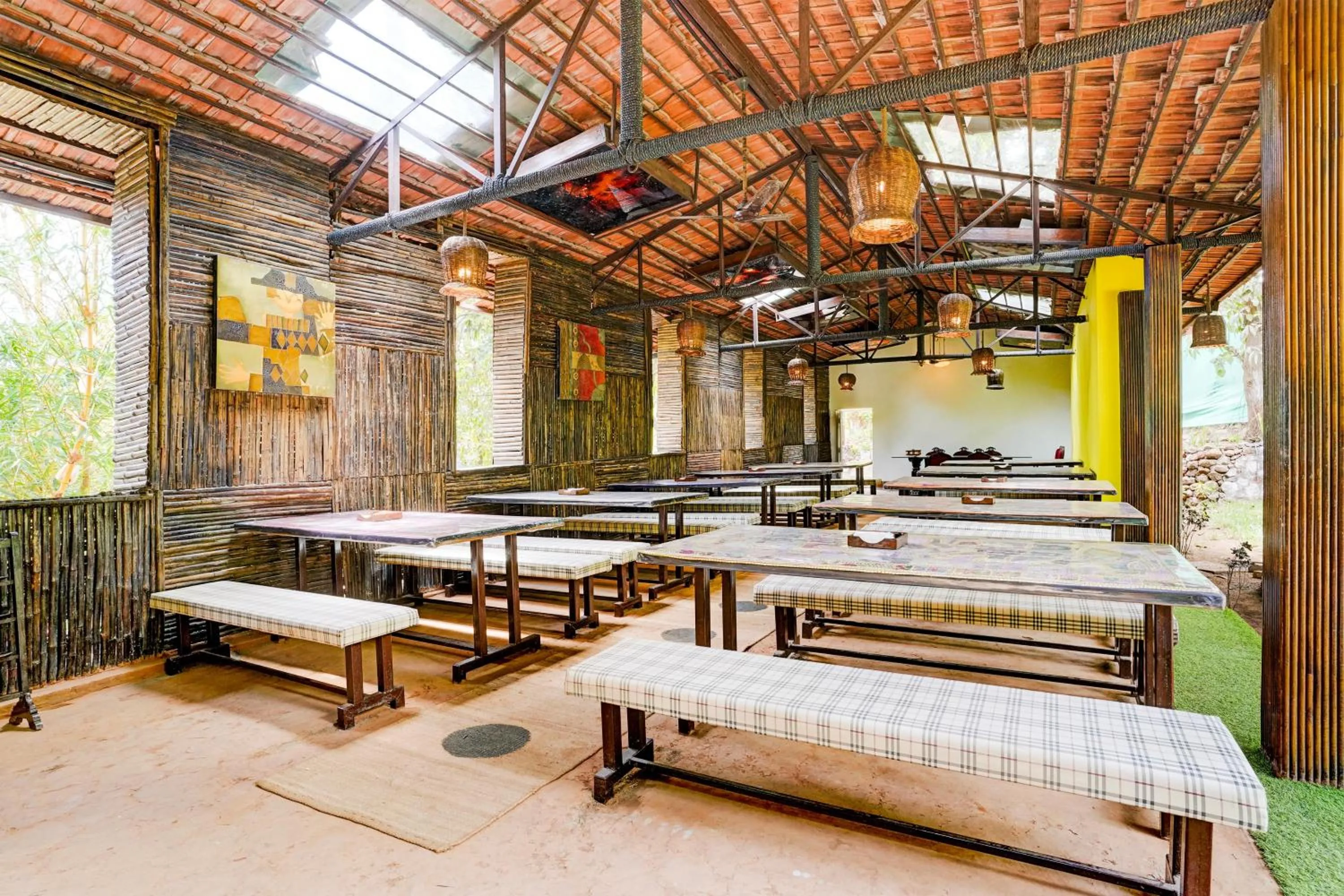 Restaurant/places to eat in Palette Palghar Irayos Resort Lifestyle Retreat