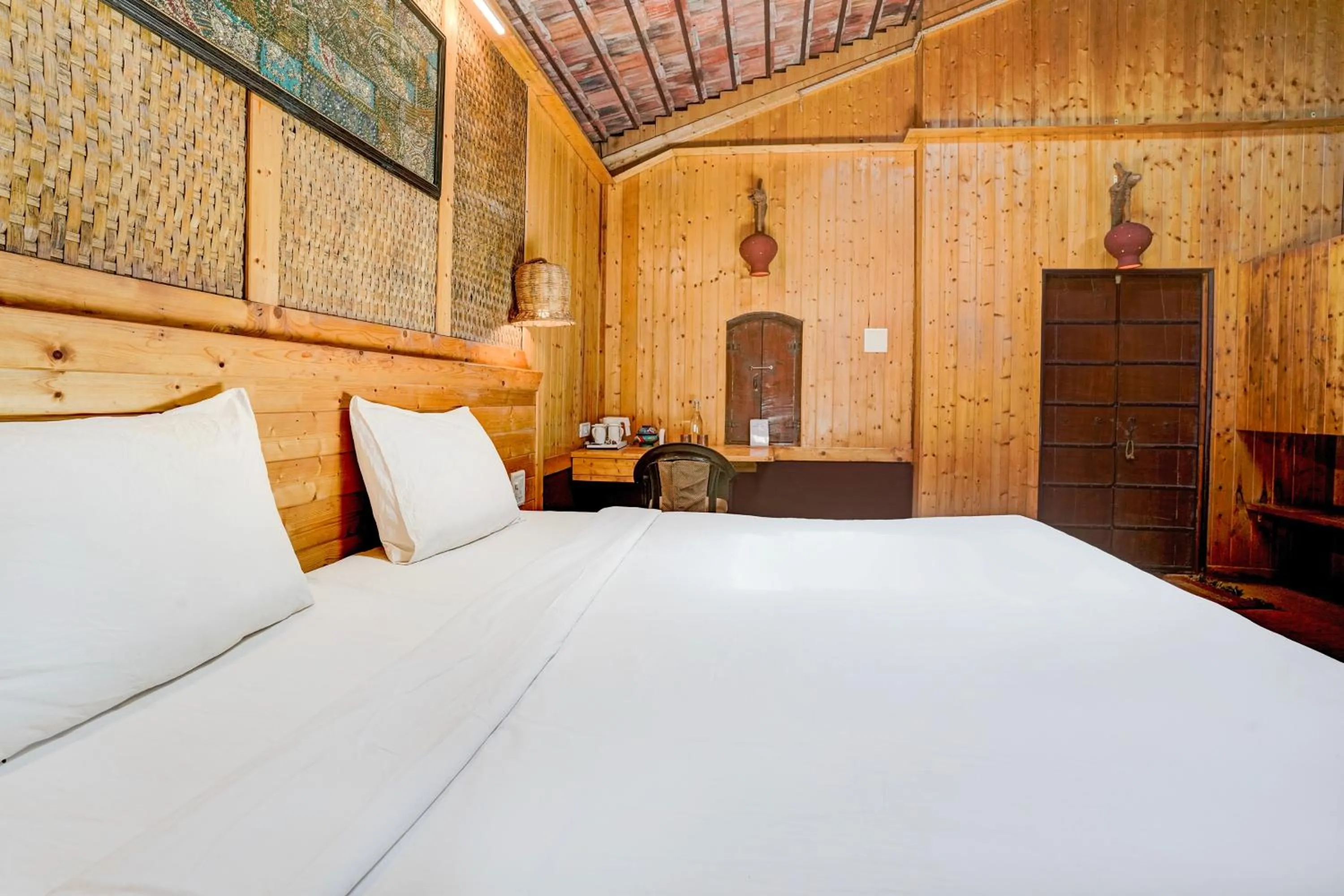 Bedroom, Bed in Palette Palghar Irayos Resort Lifestyle Retreat