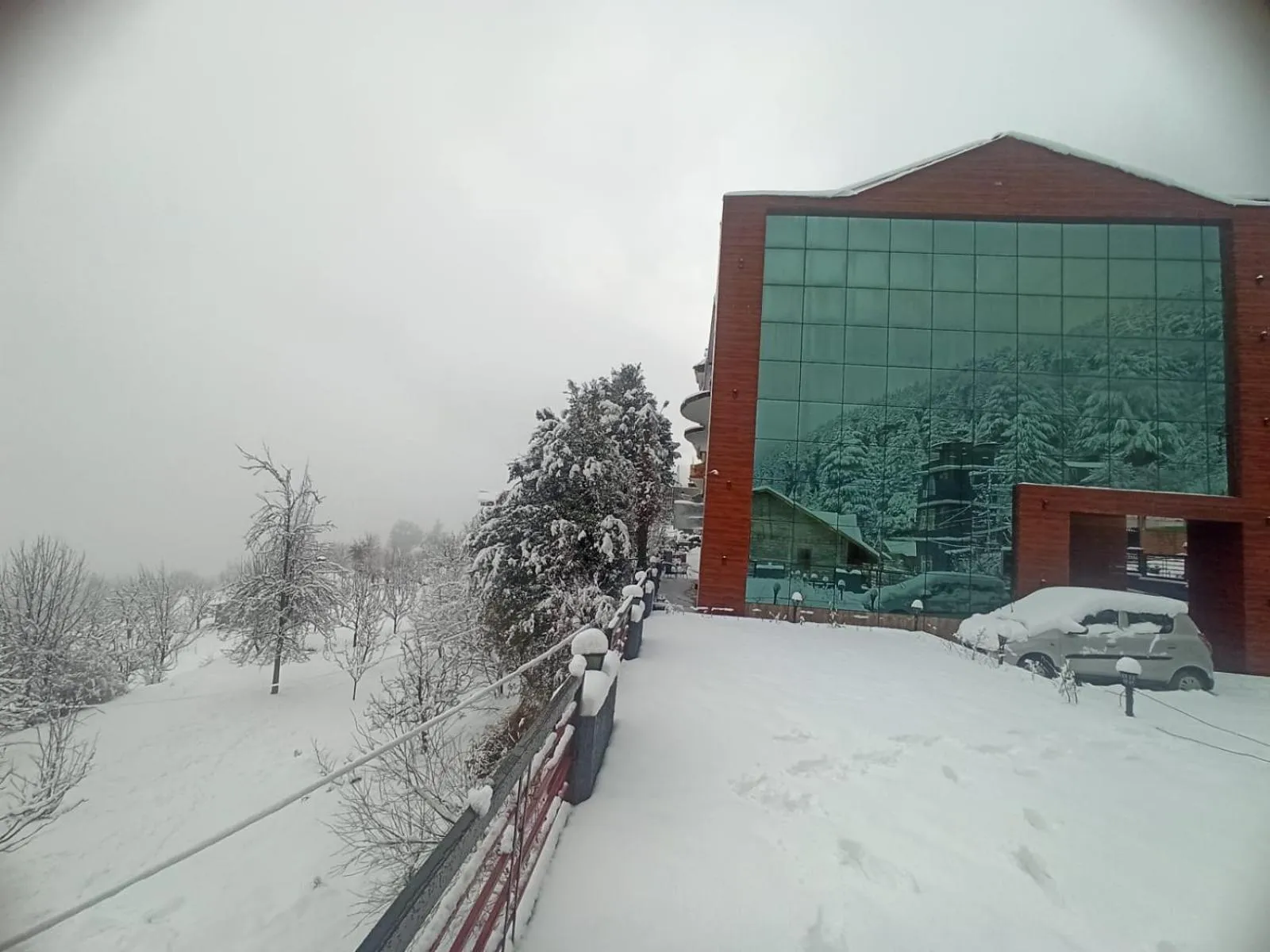 Property building in Hotel Cherry Manali