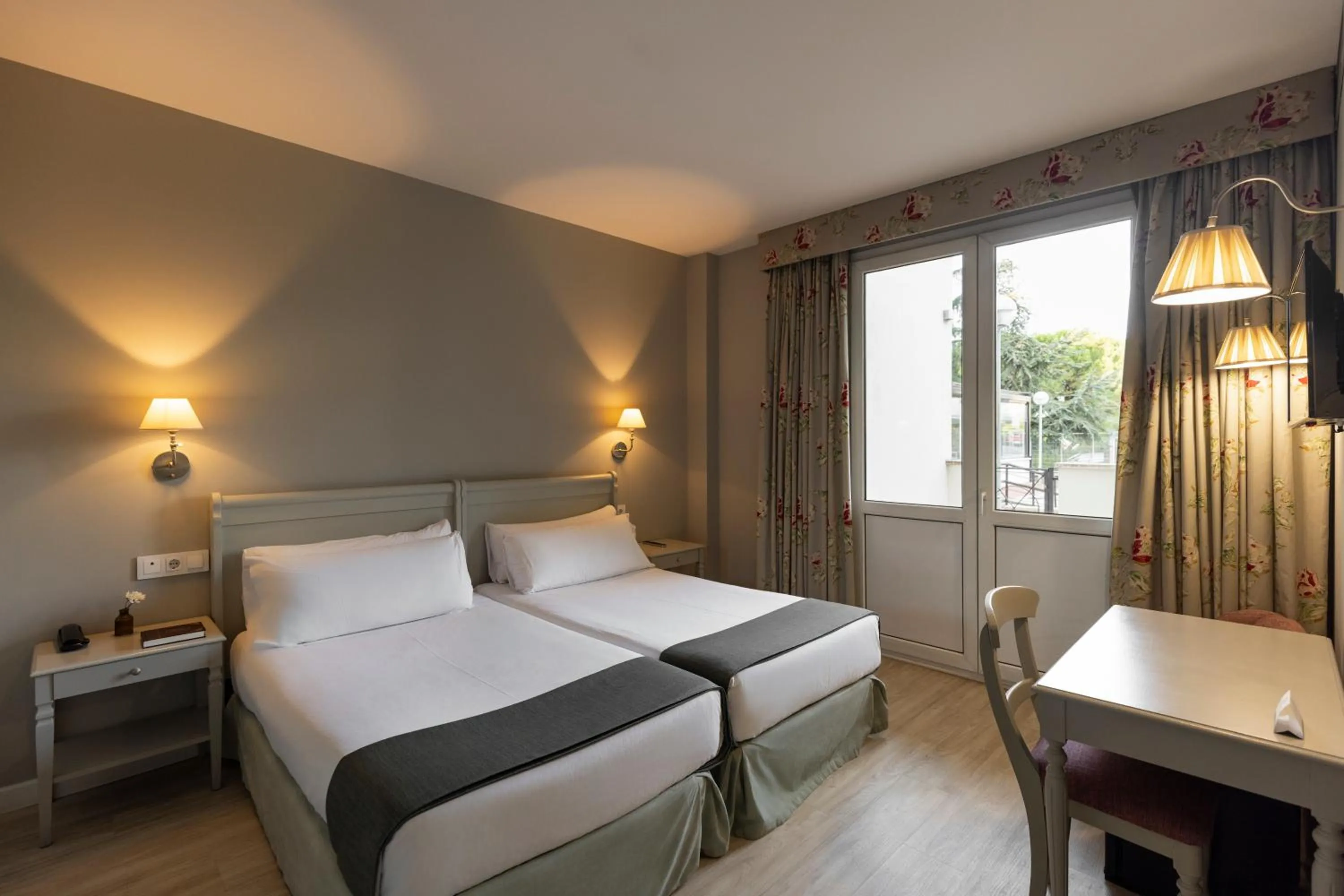 Bed in Hotel PAX Torrelodones