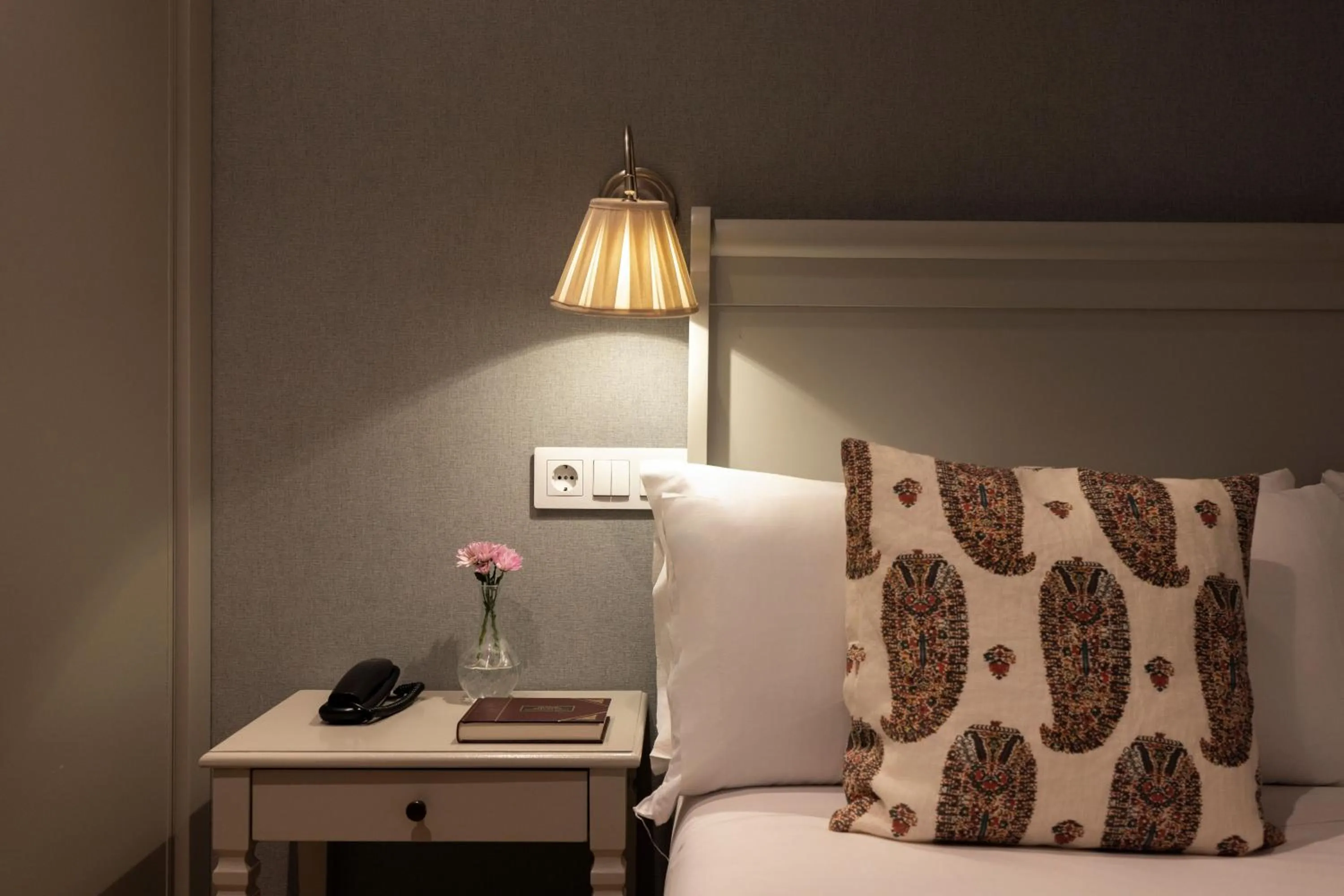 Bed in Hotel PAX Torrelodones