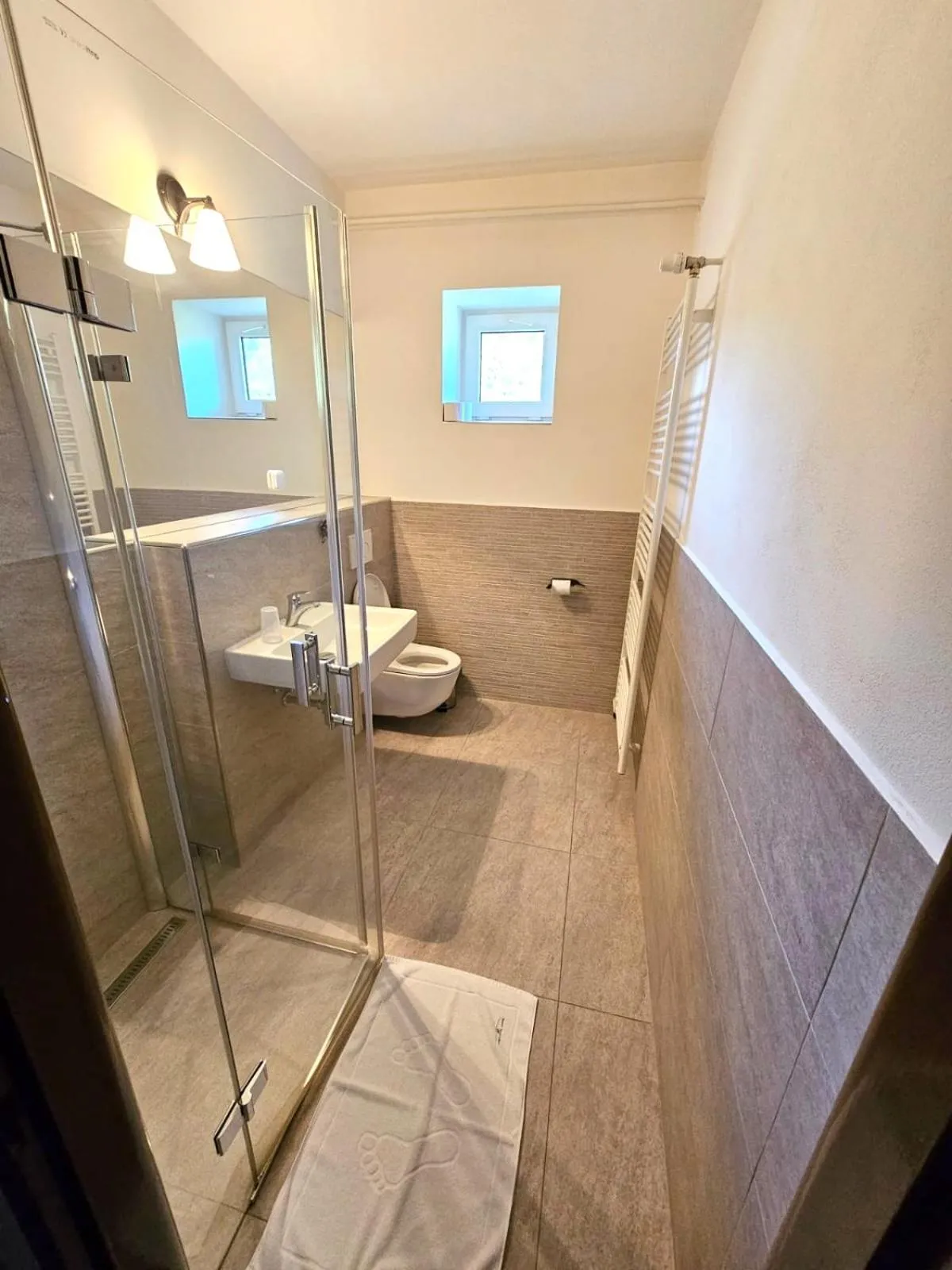 Shower in Hotel Konšel