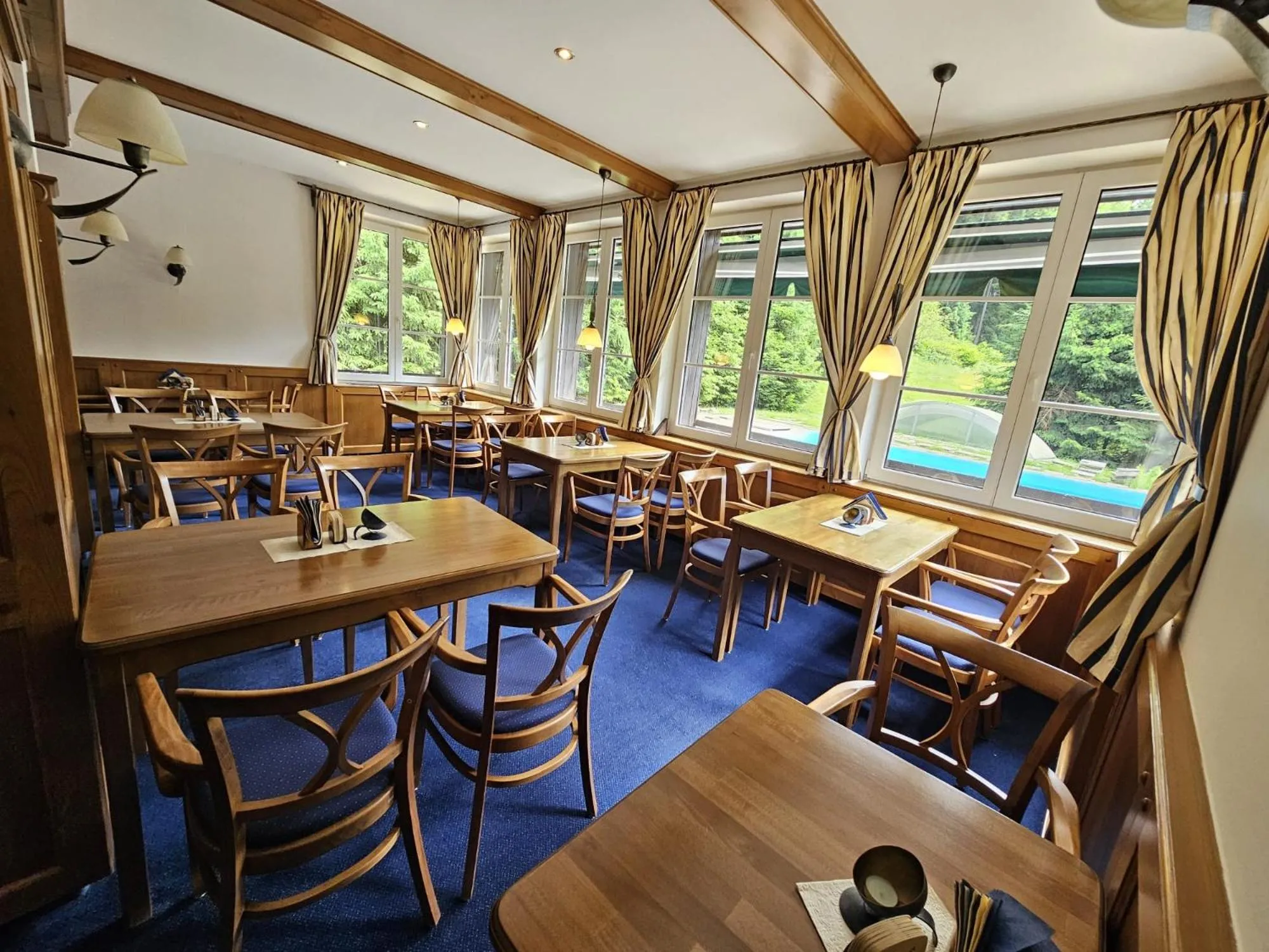 Restaurant/places to eat in Hotel Konšel