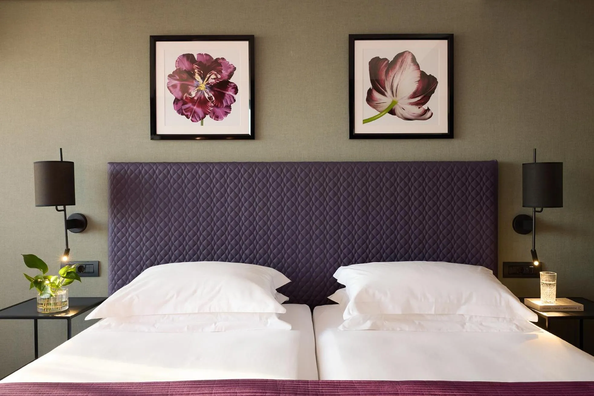 Bed in President Hotel Athens