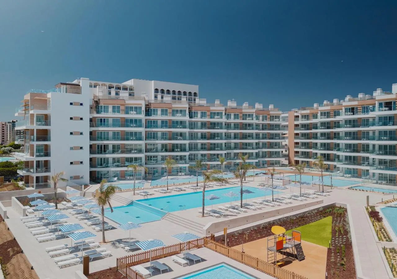 Swimming pool in Dom Pedro Residences