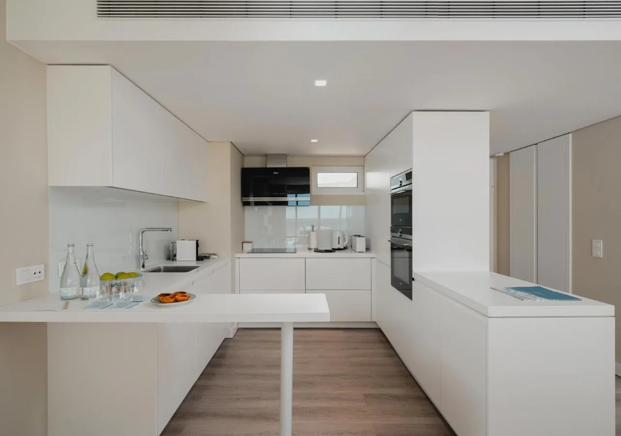 Kitchen or kitchenette in Dom Pedro Residences