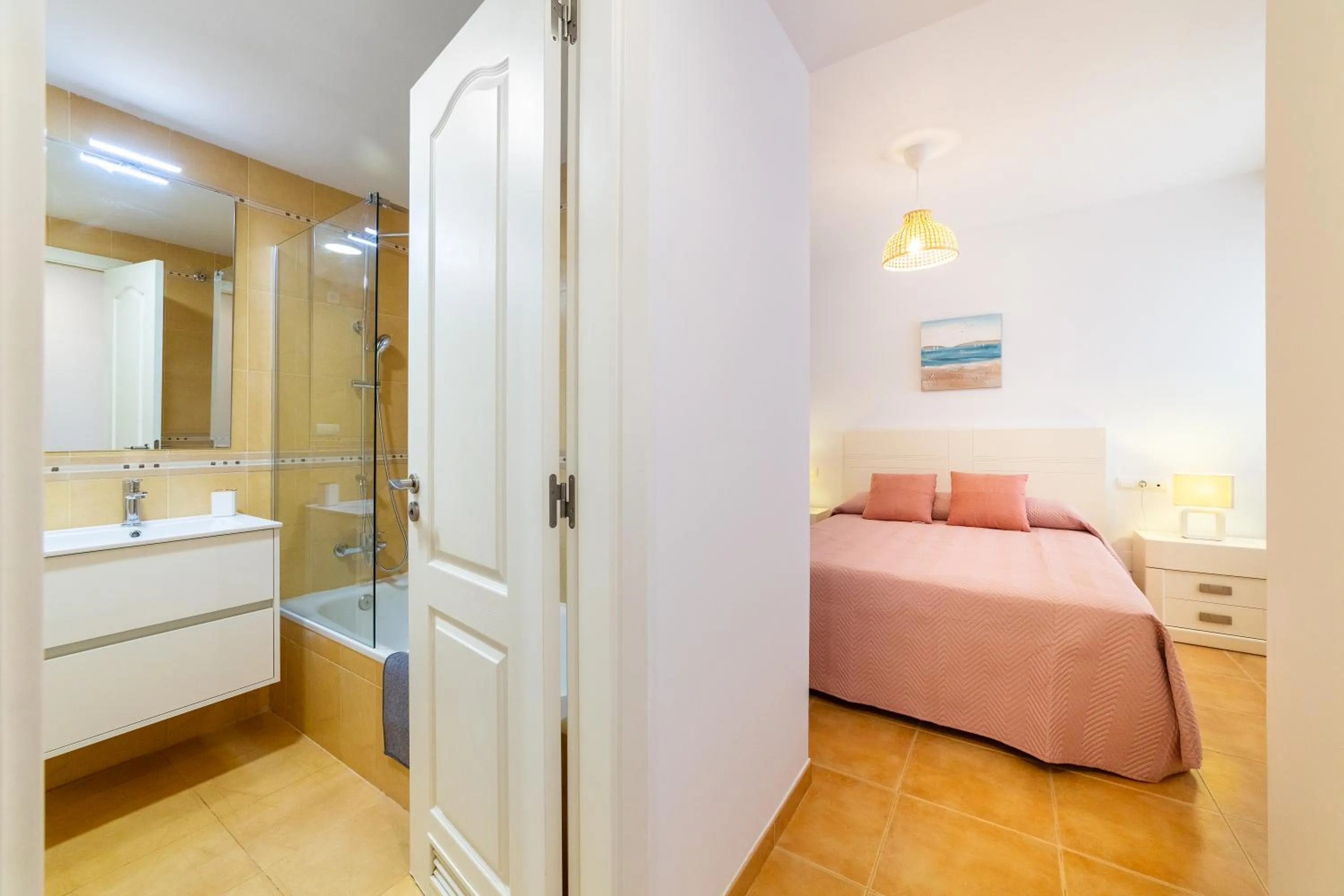 Bathroom, Bed in AlmeriaSuite Mojacar Breeze Apartments