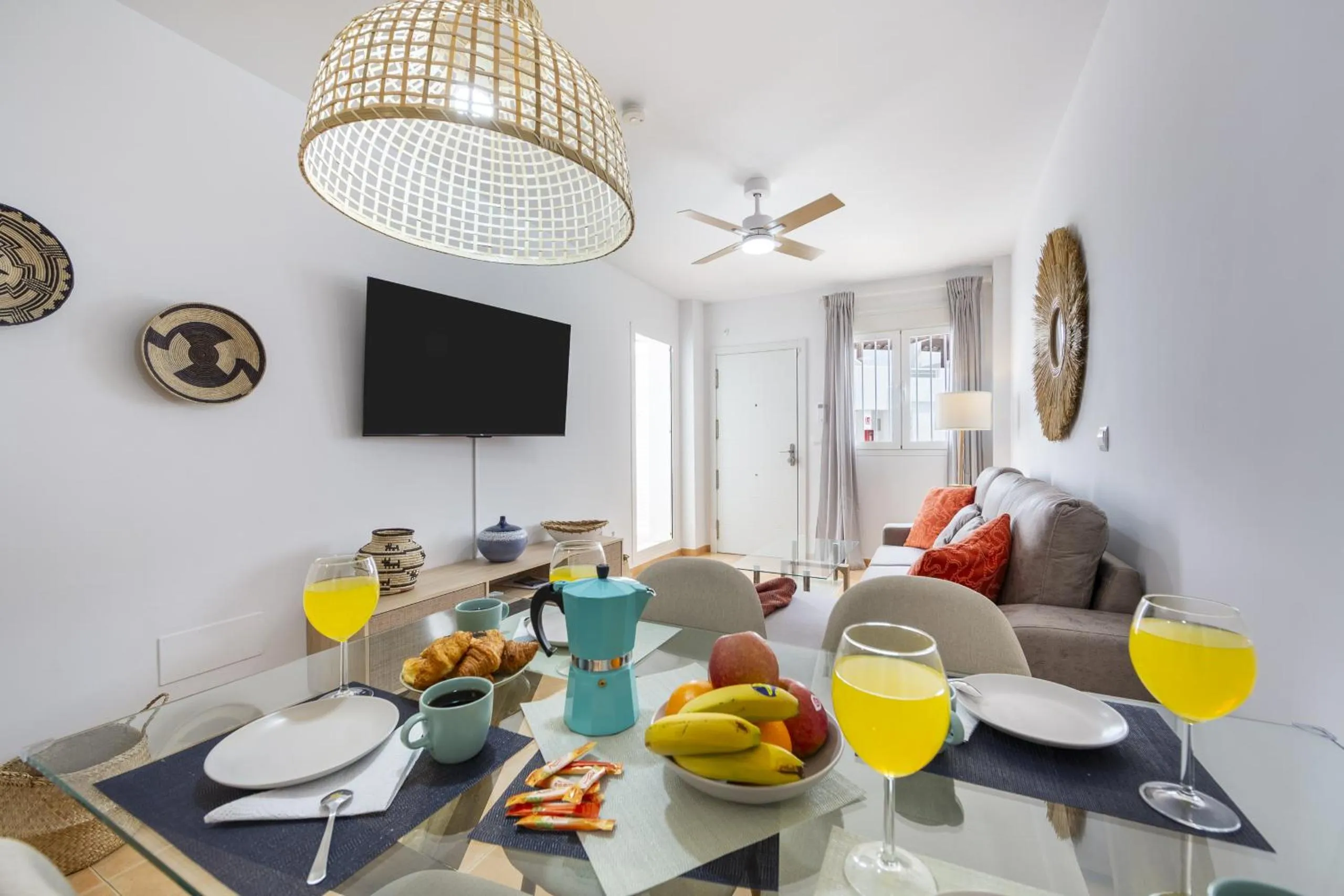 TV and multimedia in AlmeriaSuite Mojacar Breeze Apartments
