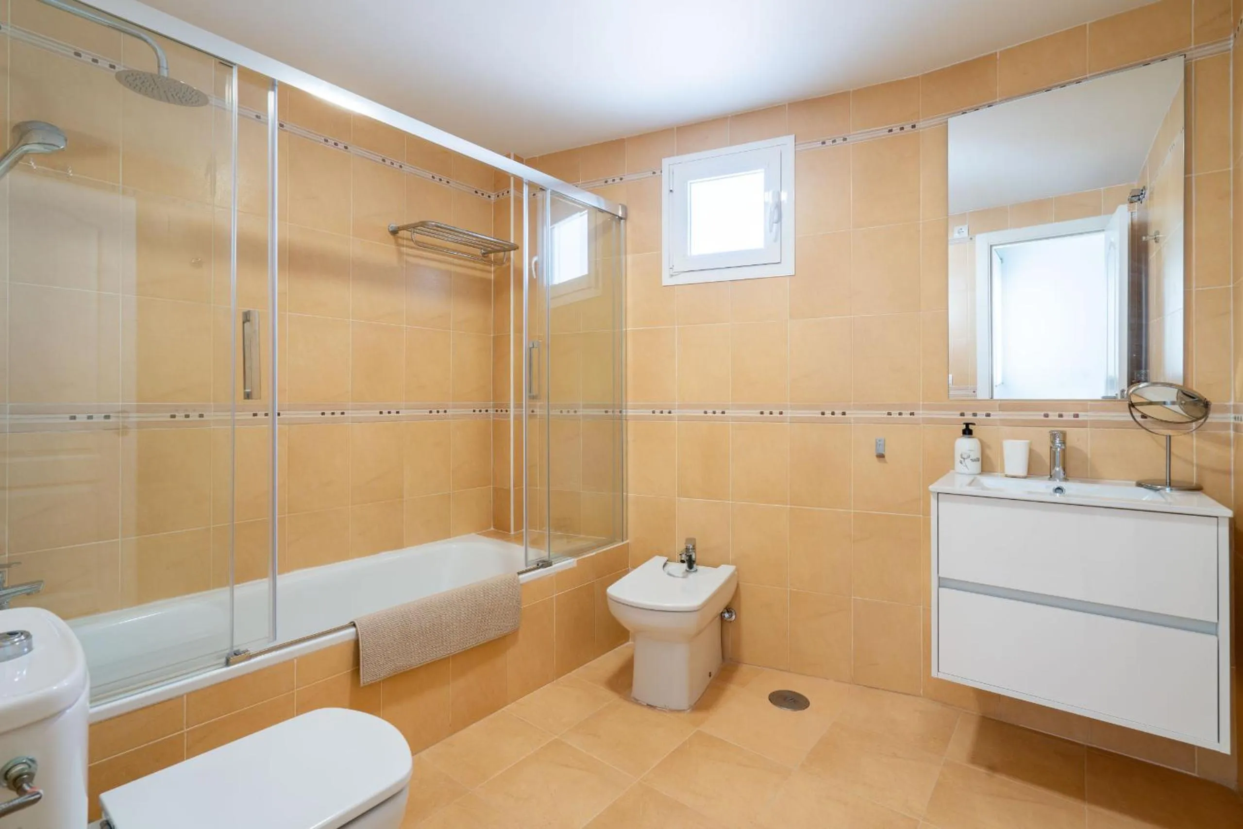 Bathroom in AlmeriaSuite Mojacar Breeze Apartments