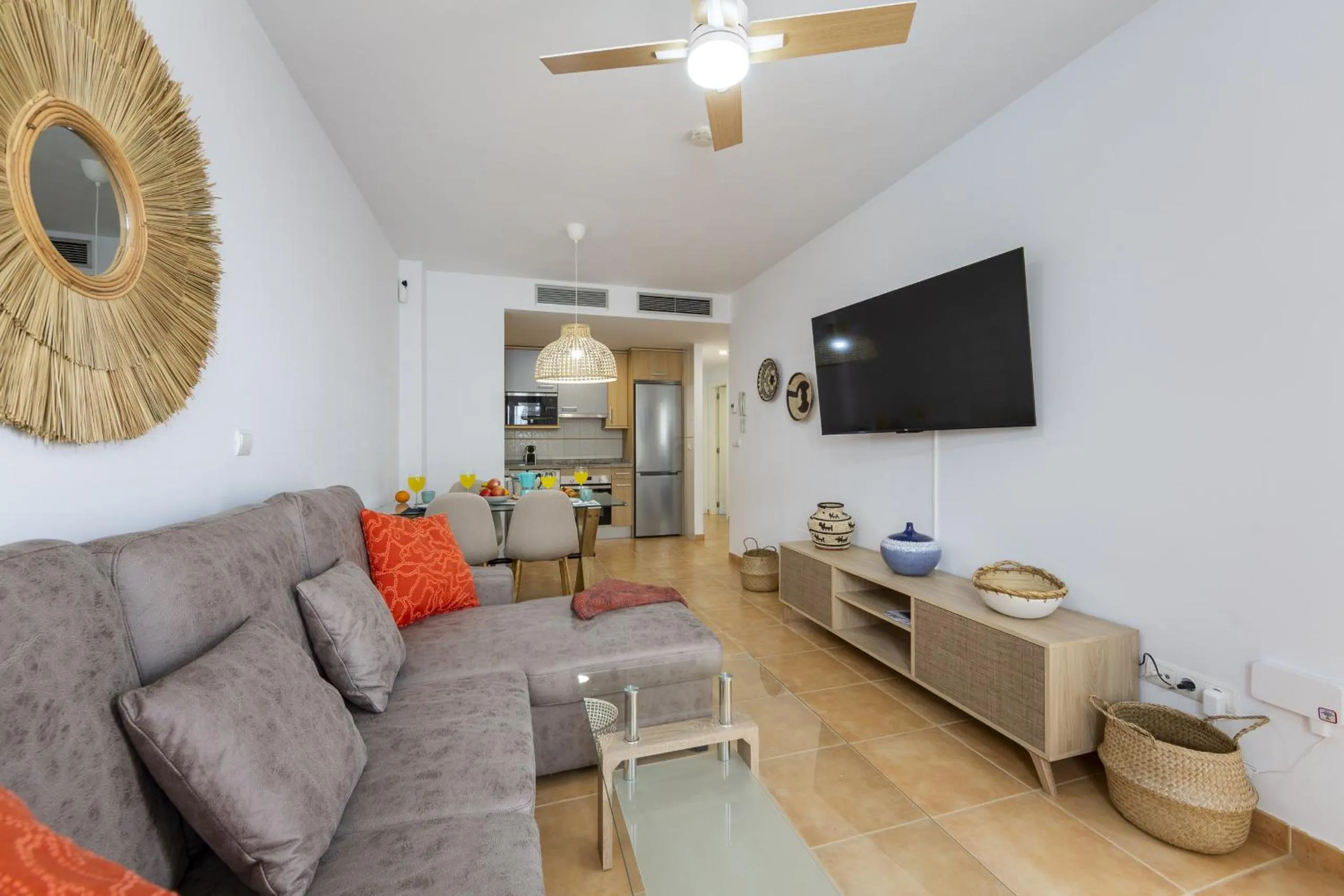 TV and multimedia in AlmeriaSuite Mojacar Breeze Apartments