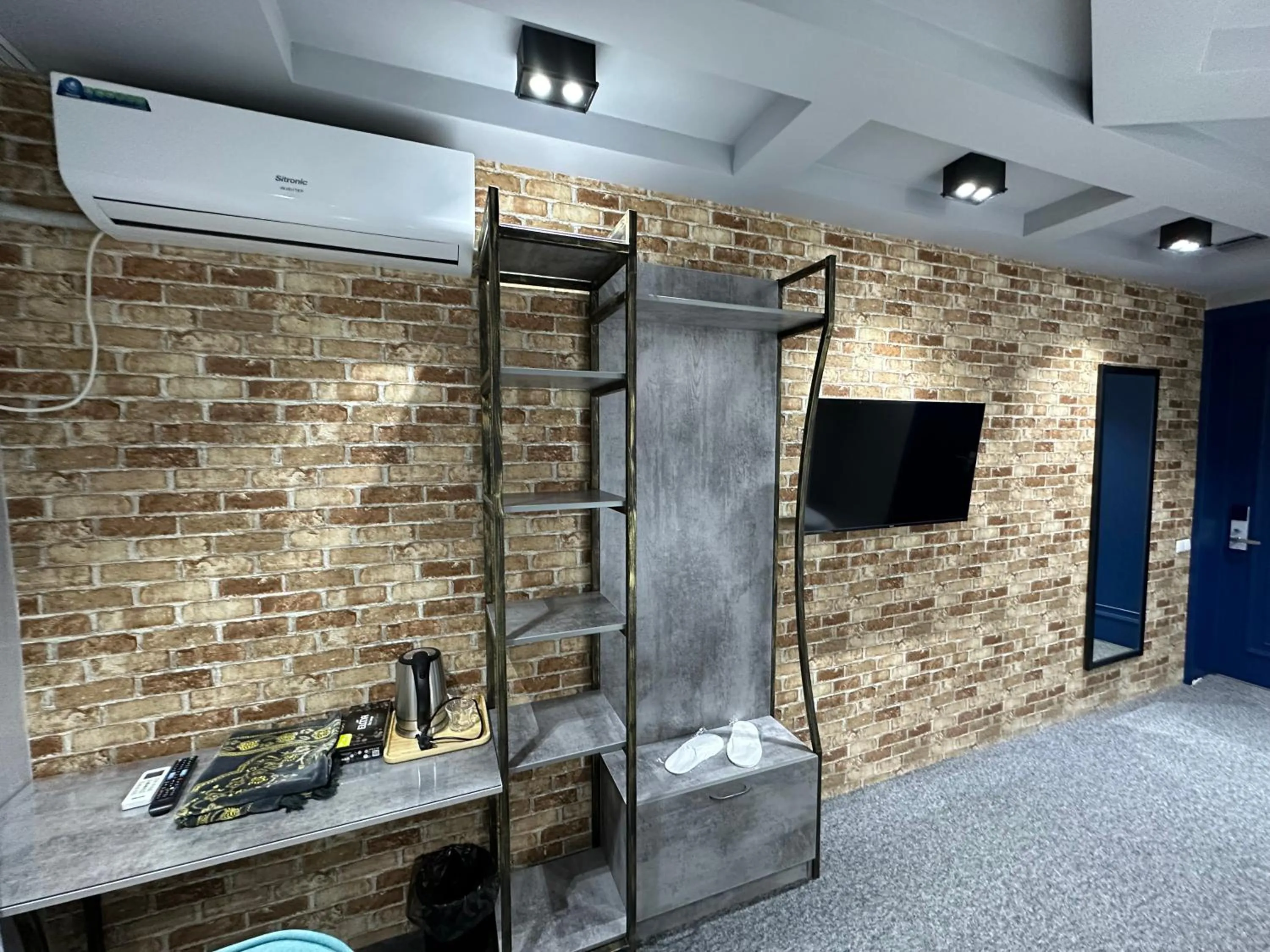 TV and multimedia in Dilfuz guest house boutique