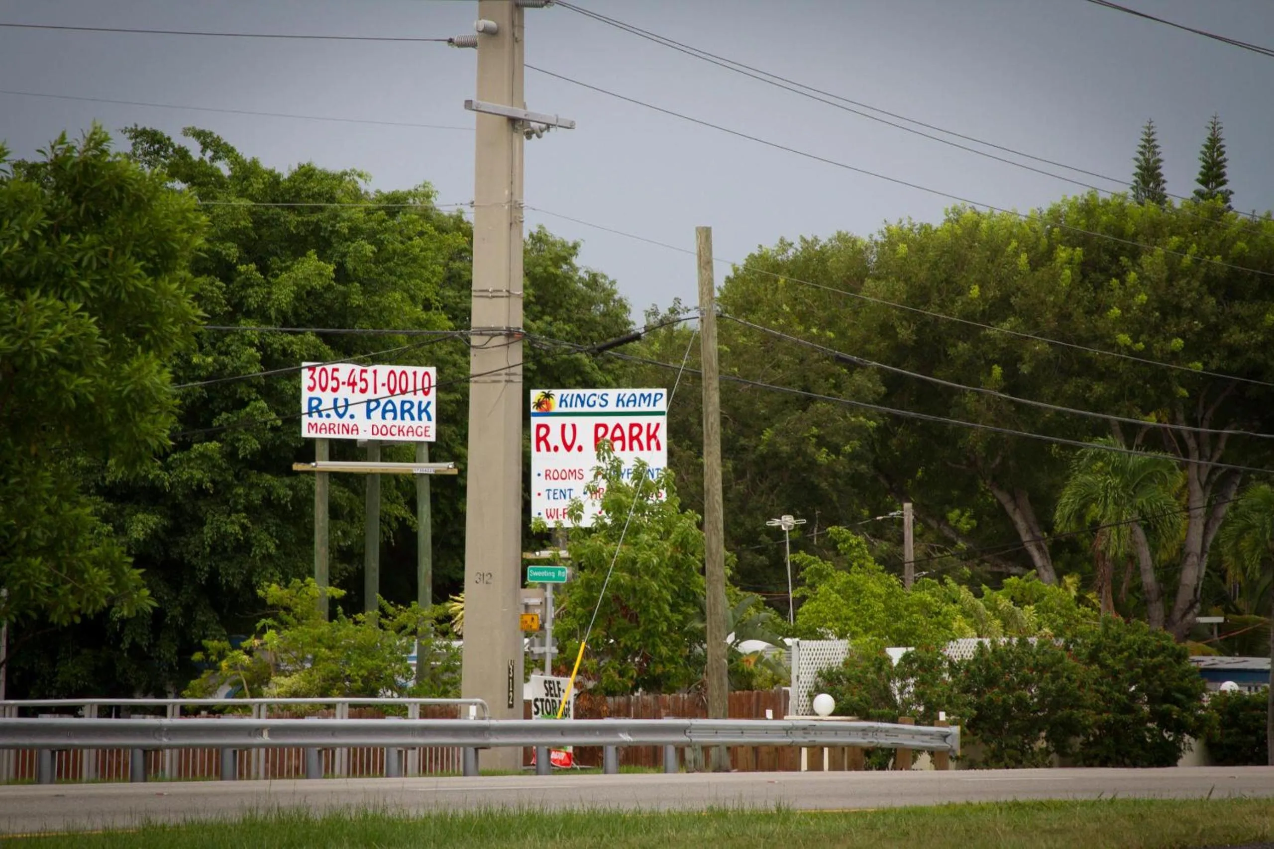 Property logo or sign in Kings Kamp