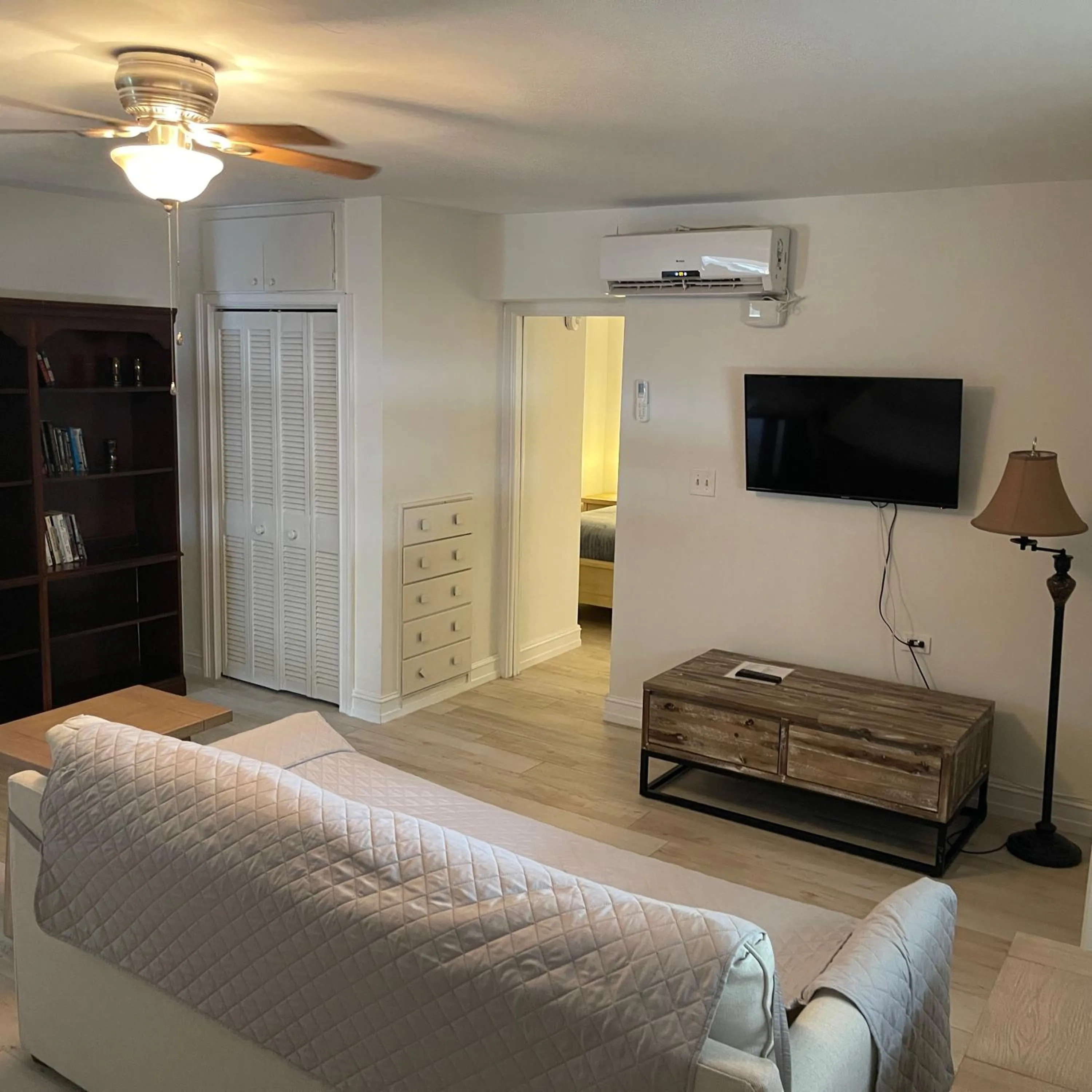 TV and multimedia, Bed in Kings Kamp