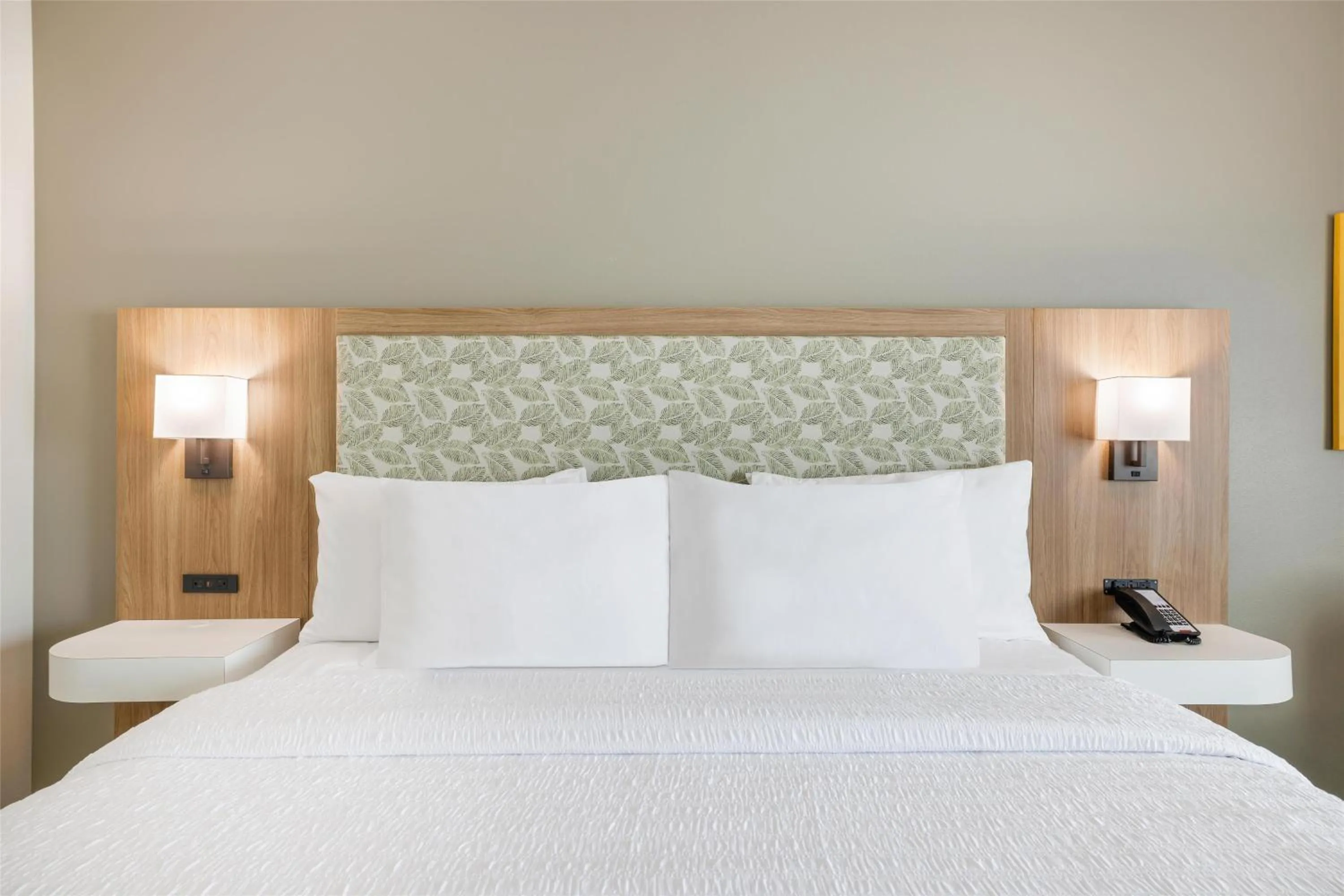 Bed in Hampton Inn Aurora Medical Center Denver