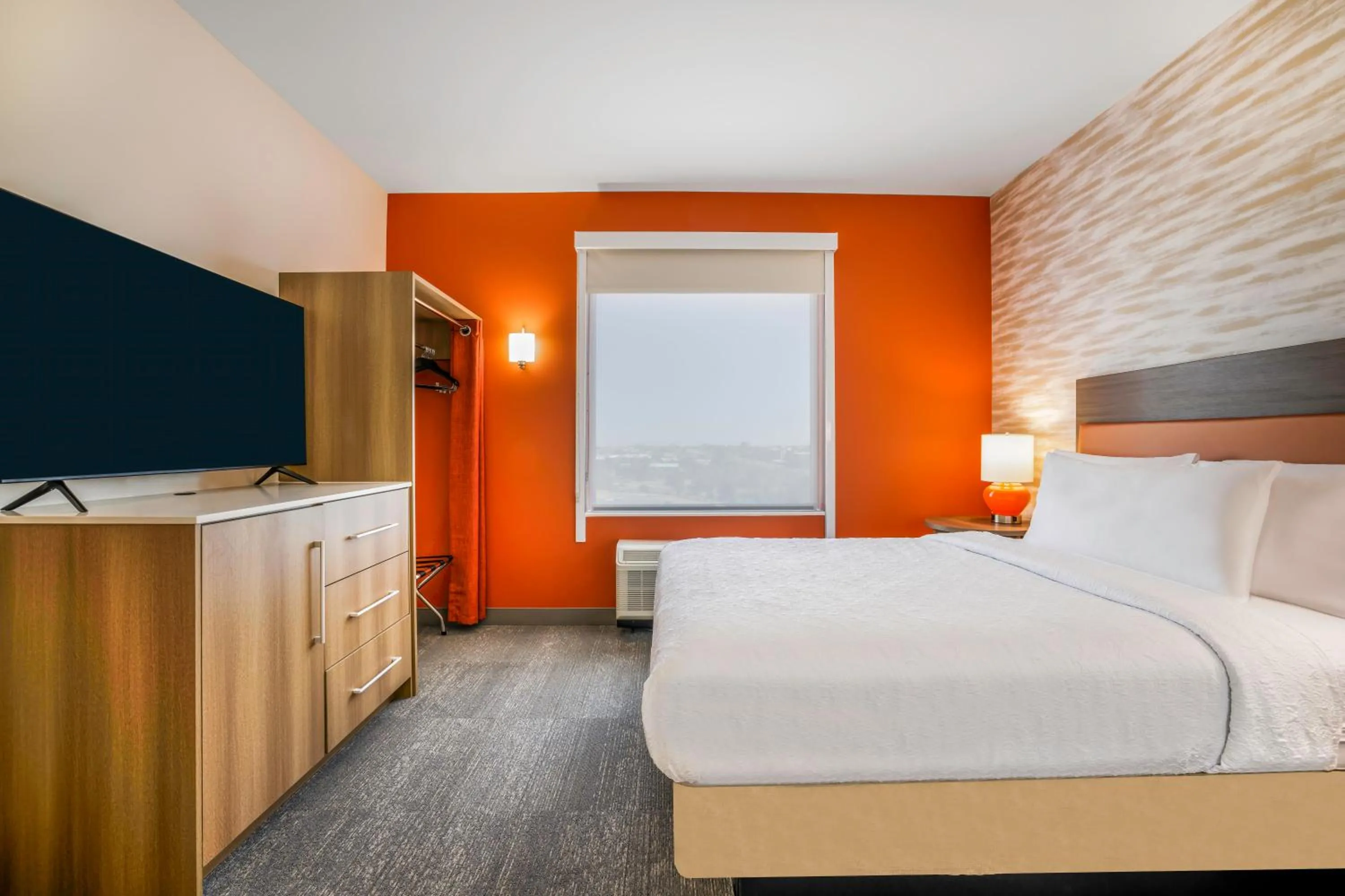 Bed in Home2 Suites By Hilton Aurora Medical Center Denver