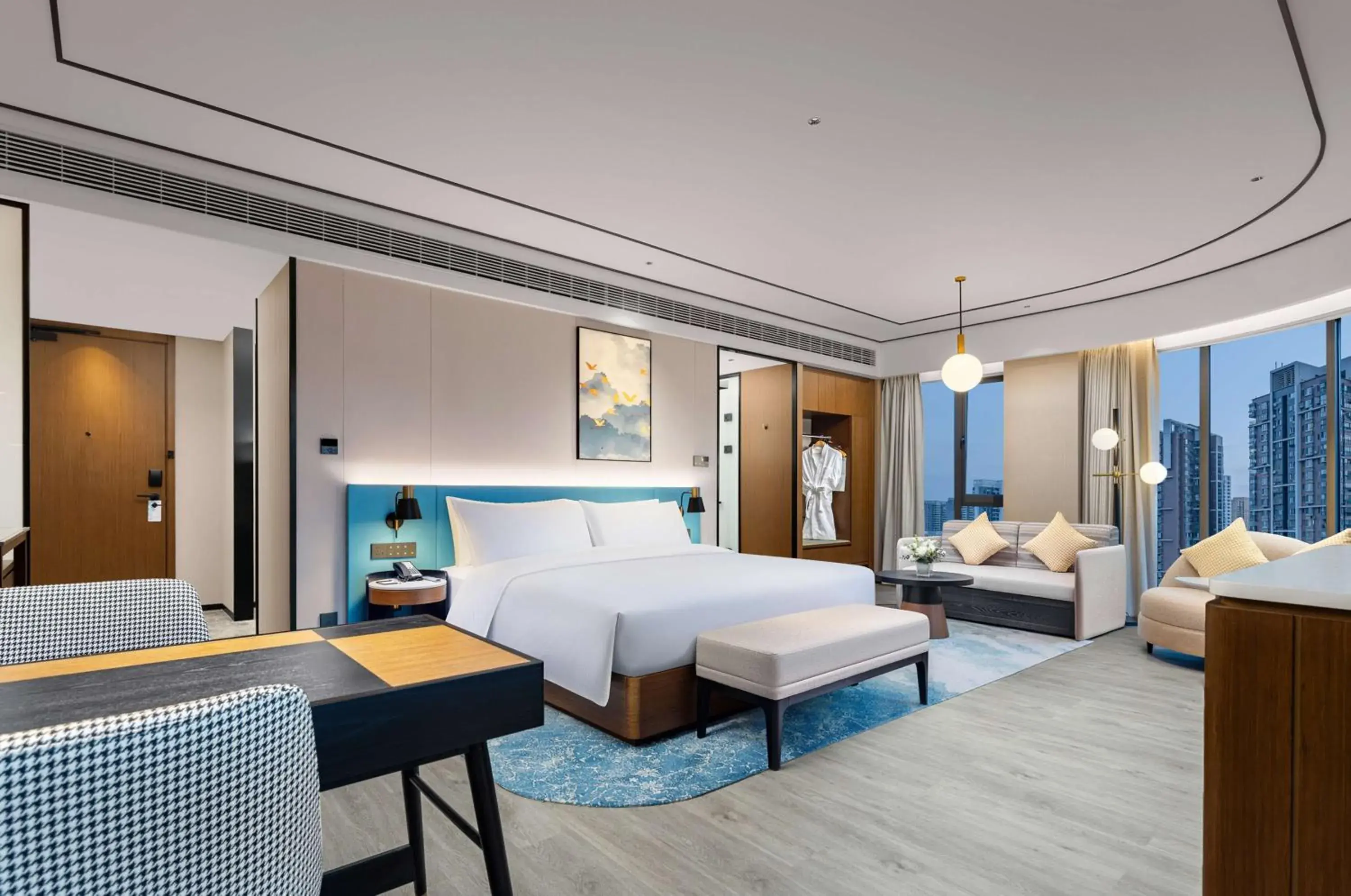Premium King Room with Sofa Bed in Hilton Garden Inn Yichang Yiling Premium King Room with Sofa Bed in Hilton Garden Inn Yichang Yiling