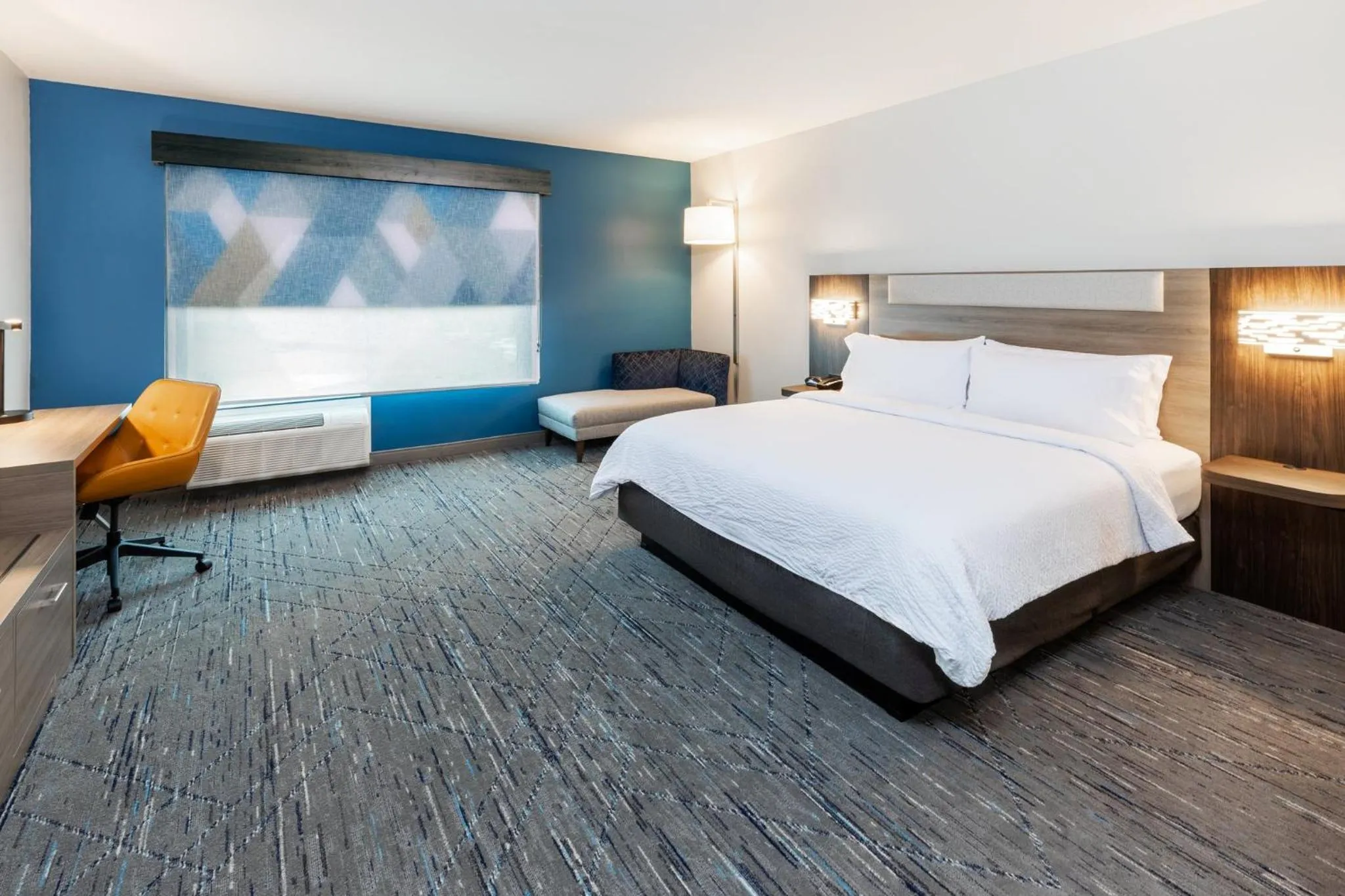 Photo of the whole room, Bed in Holiday Inn Express & Suites Senatobia I-55 by IHG