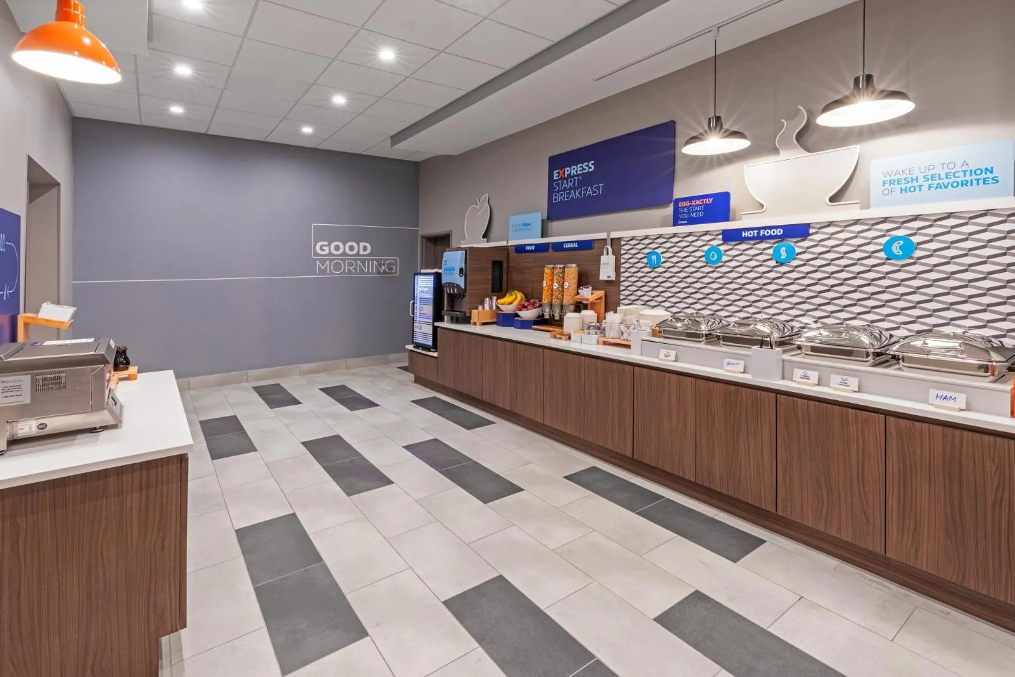 Breakfast in Holiday Inn Express & Suites Senatobia I-55 by IHG