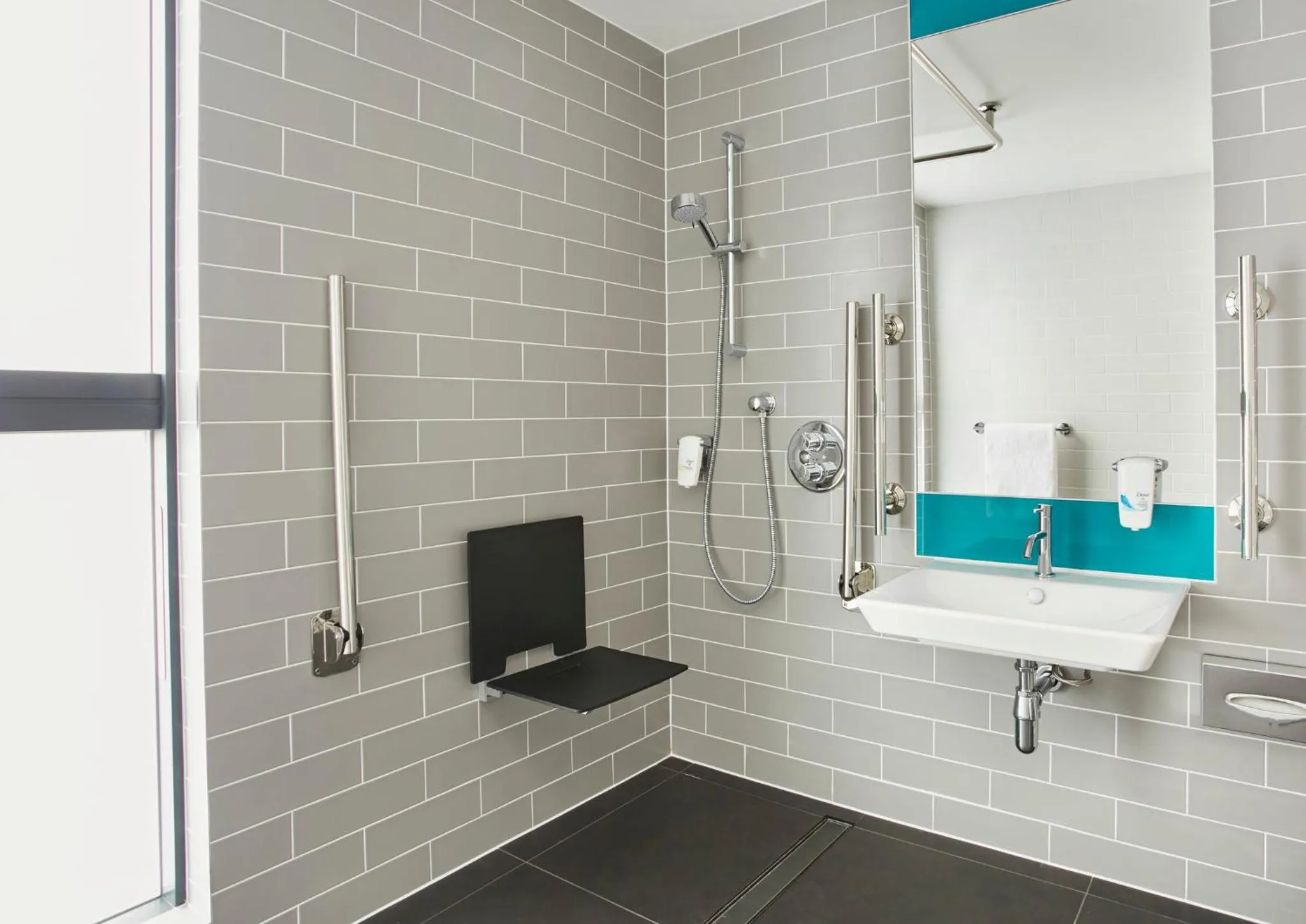 Bathroom in Holiday Inn Express Paris - Poissy by IHG