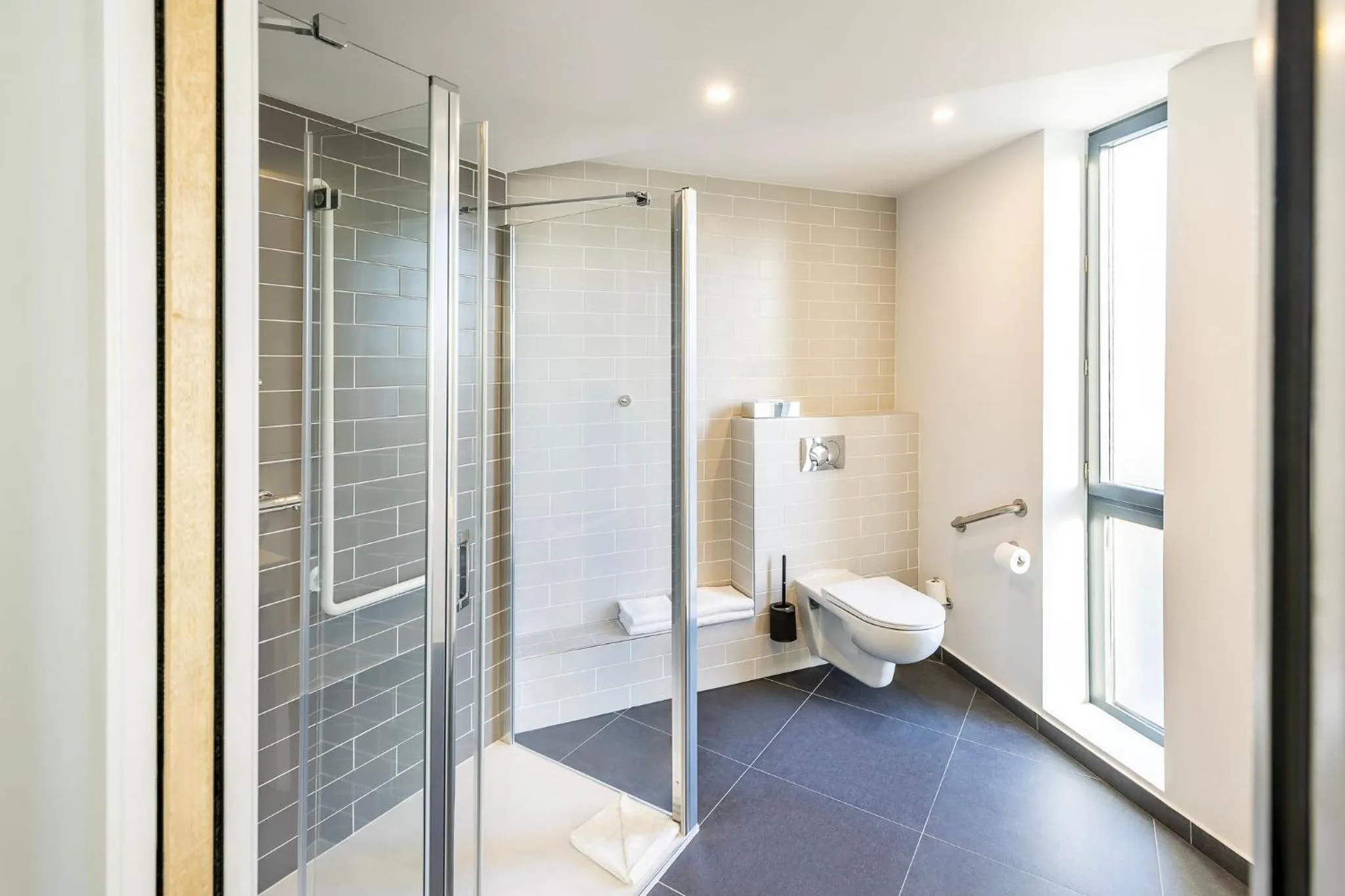 Photo of the whole room in Holiday Inn Express Paris - Poissy by IHG